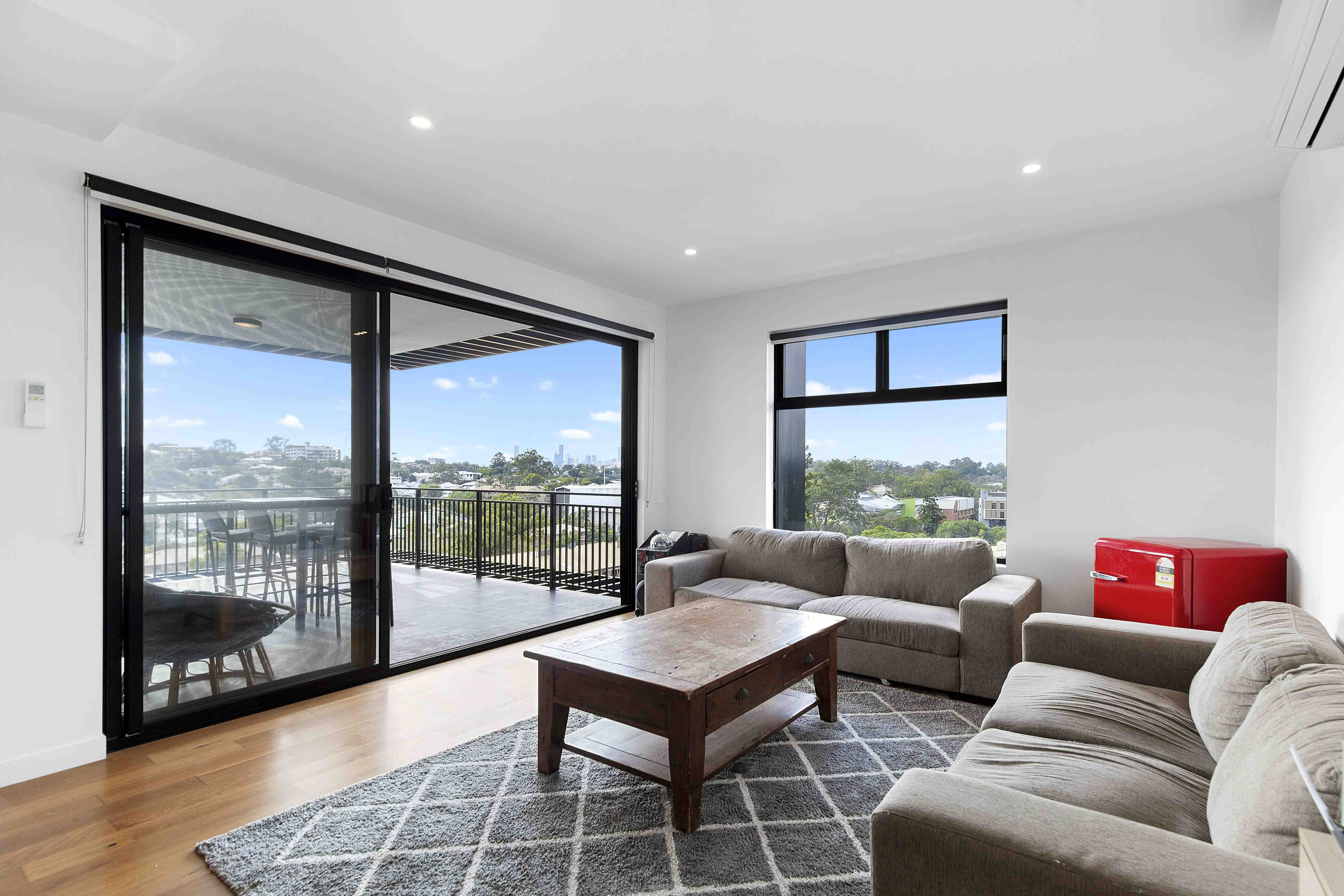 706/131 Clarence Roa..., Indooroopilly - Thumbnail 3