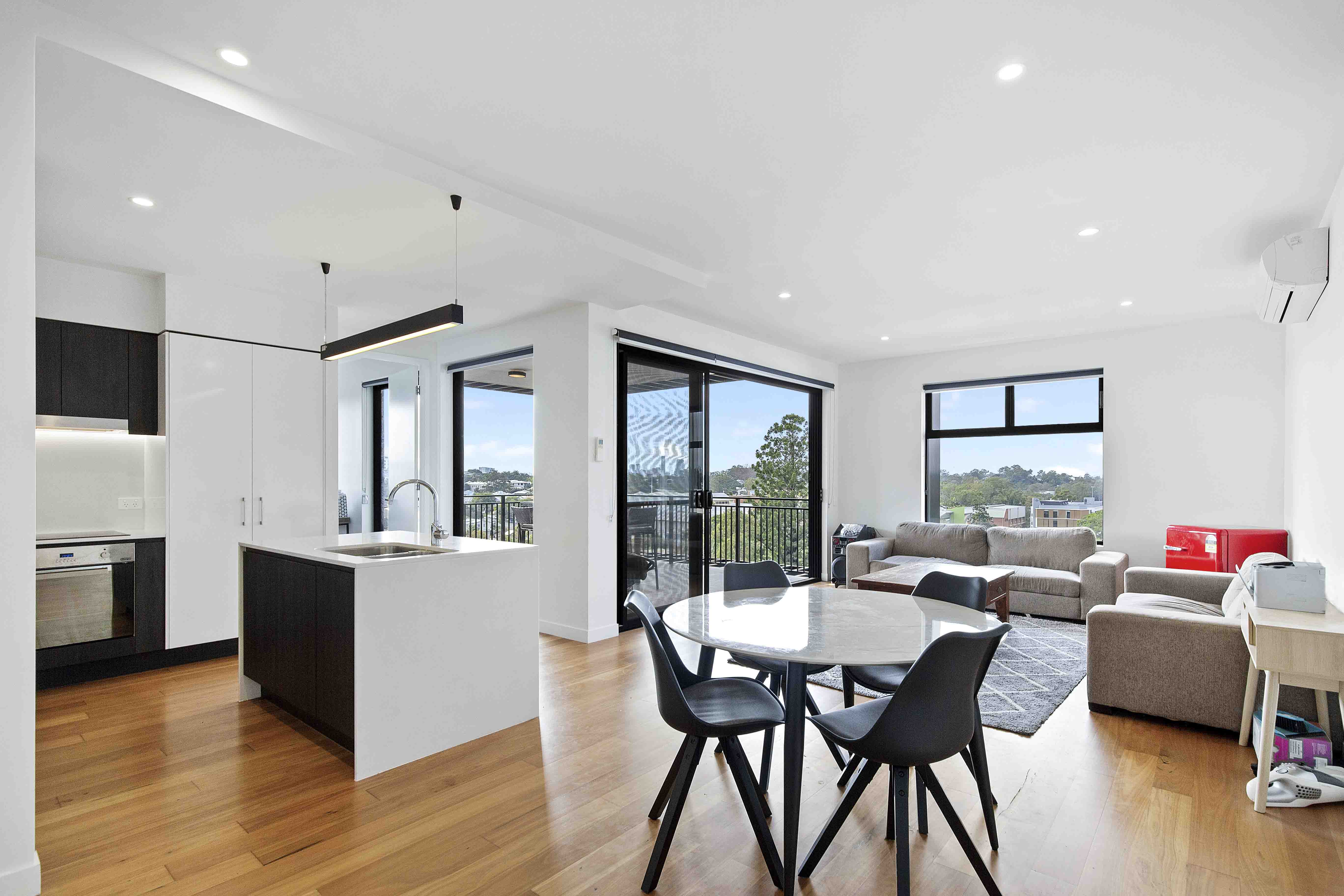 706/131 Clarence Roa..., Indooroopilly - Thumbnail 2