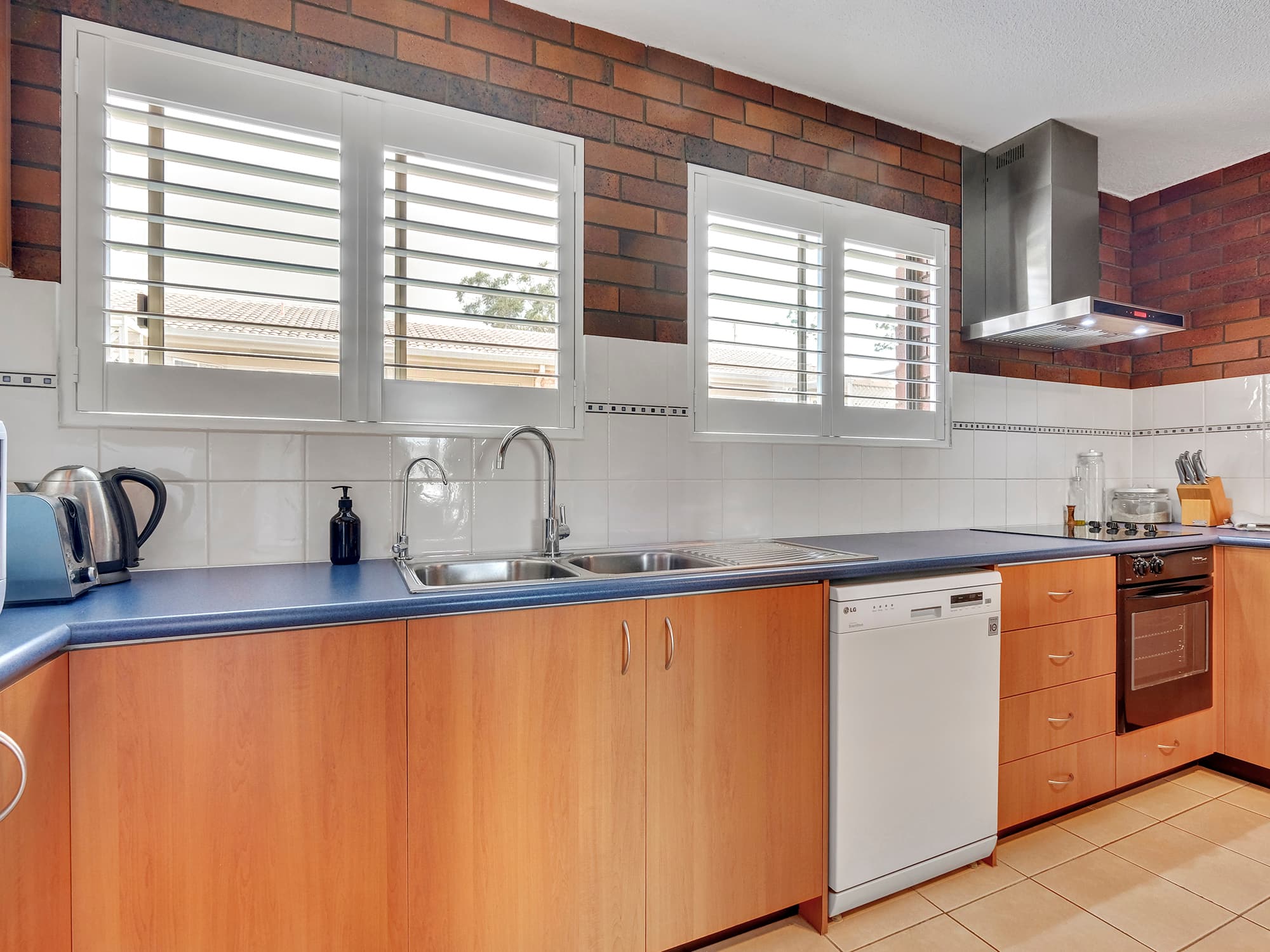 4/46 Newcross Street, Indooroopilly - Thumbnail 5