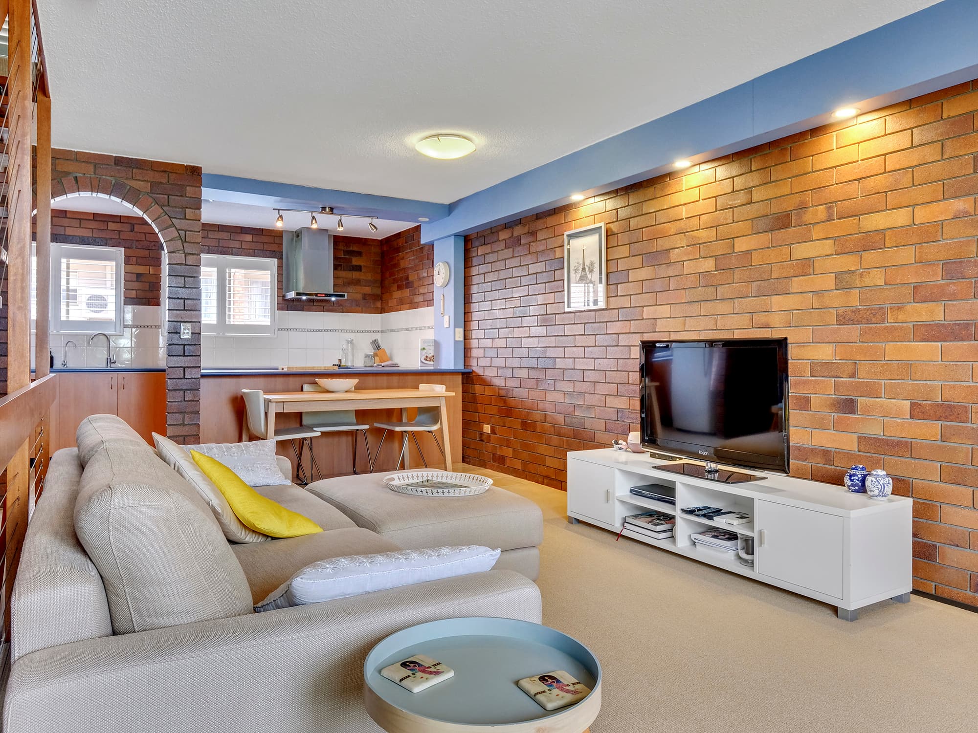 4/46 Newcross Street, Indooroopilly - Thumbnail 2