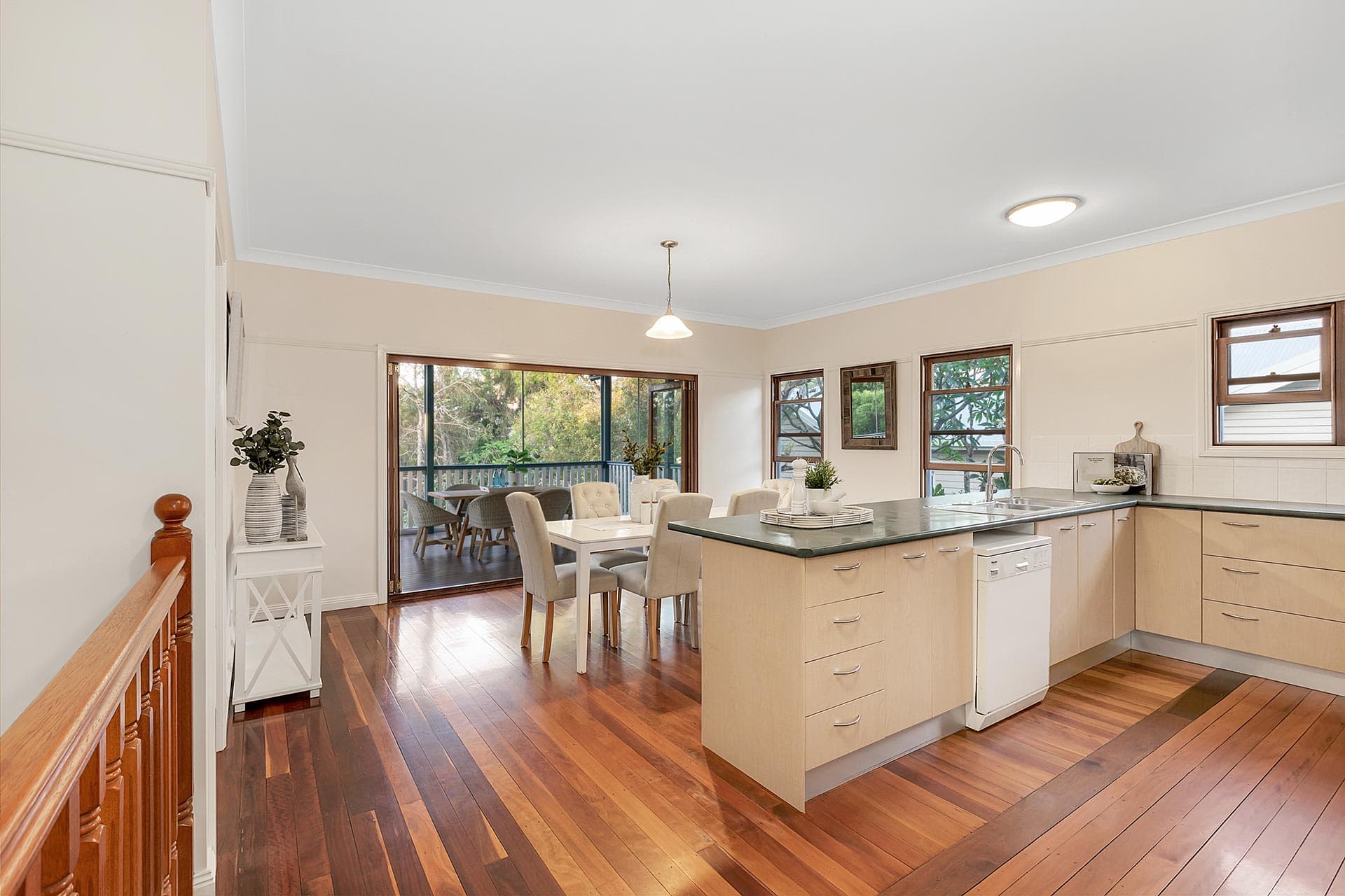 32 Hunter Street, Indooroopilly - Thumbnail 5