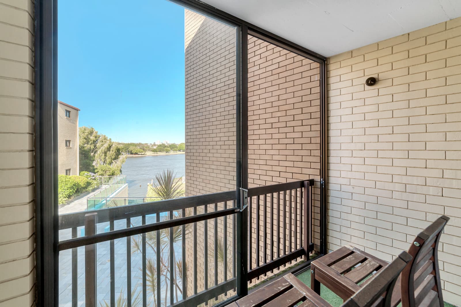 34/44 Brisbane Stree..., Toowong - Thumbnail 3