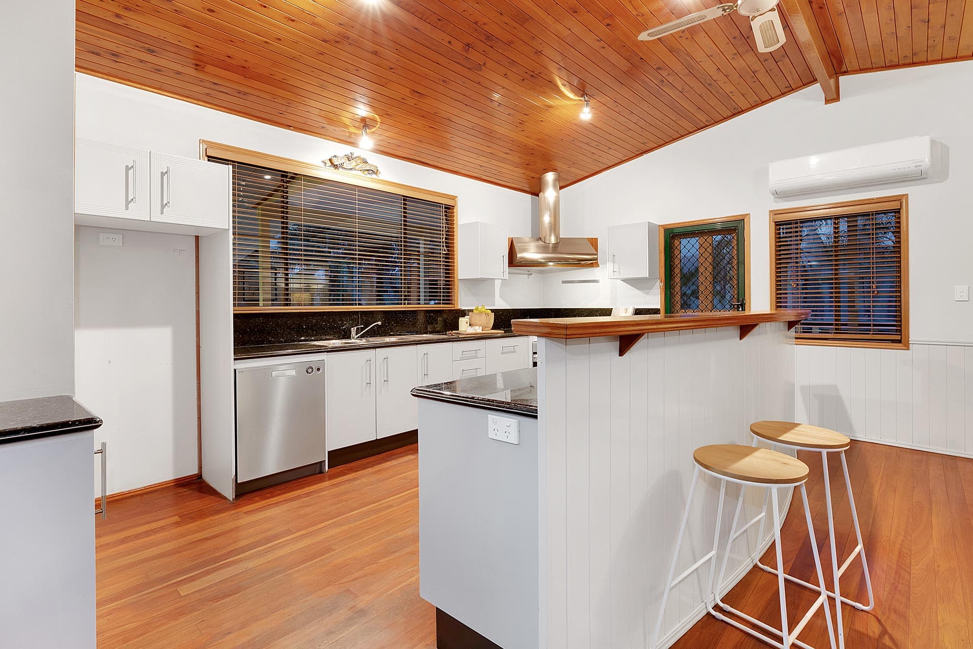 12 Dillingen Street, Chapel Hill - Thumbnail 4