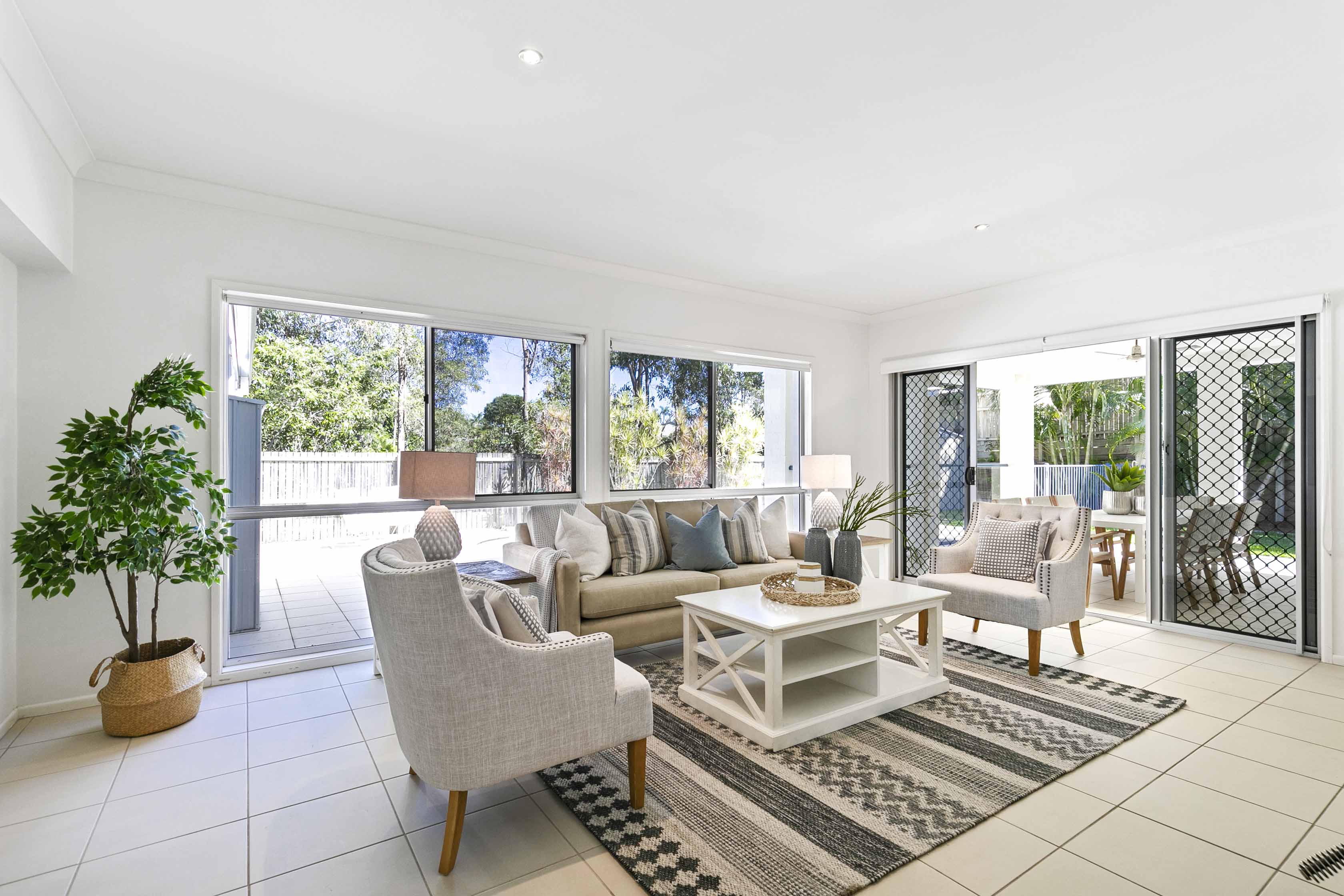 21 Ballard Place, Westlake - Thumbnail 2