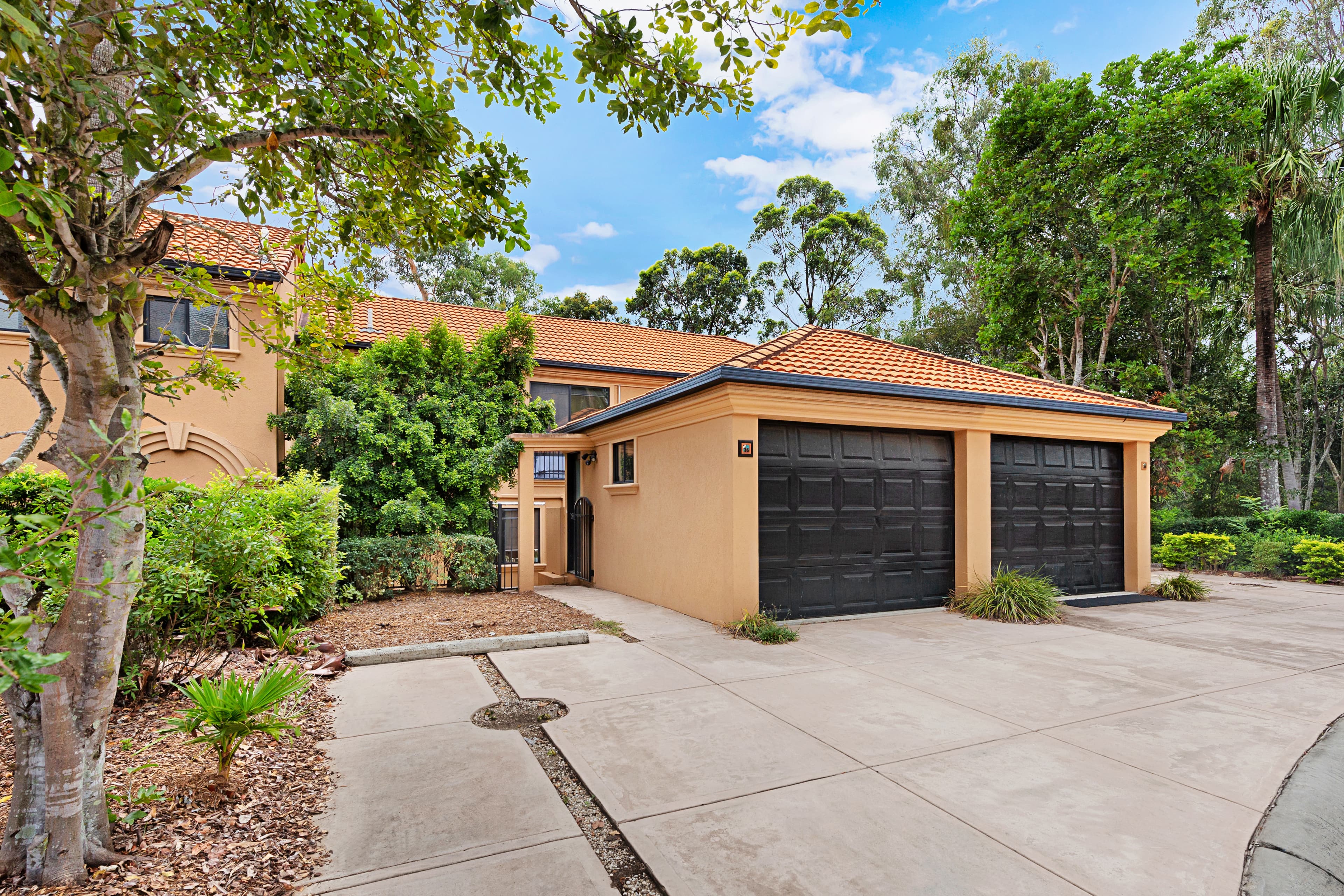 35/105 Oldfield Road, Sinnamon Park - Image 1