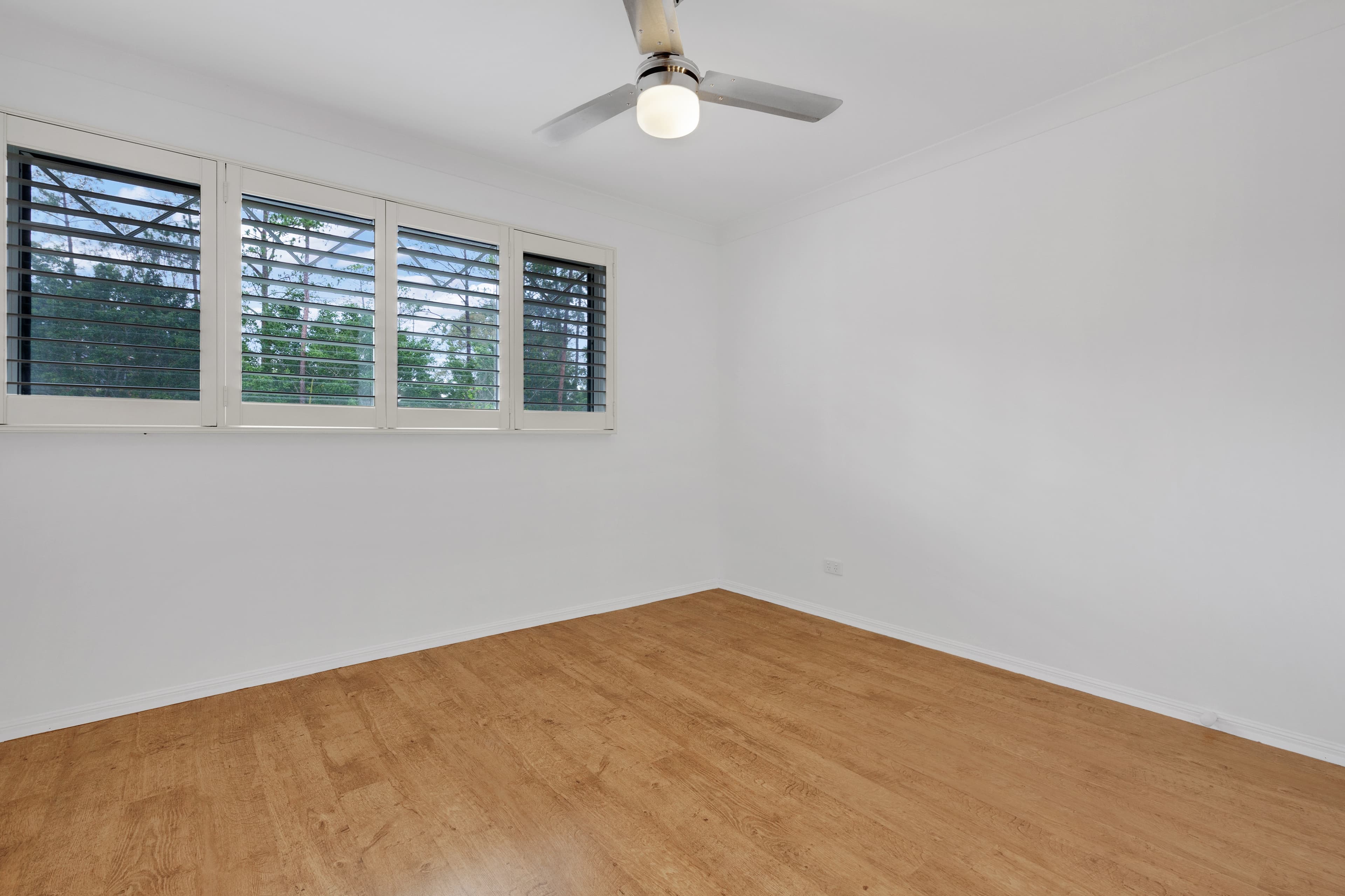 26 Parkway Place, Kenmore - Thumbnail 8