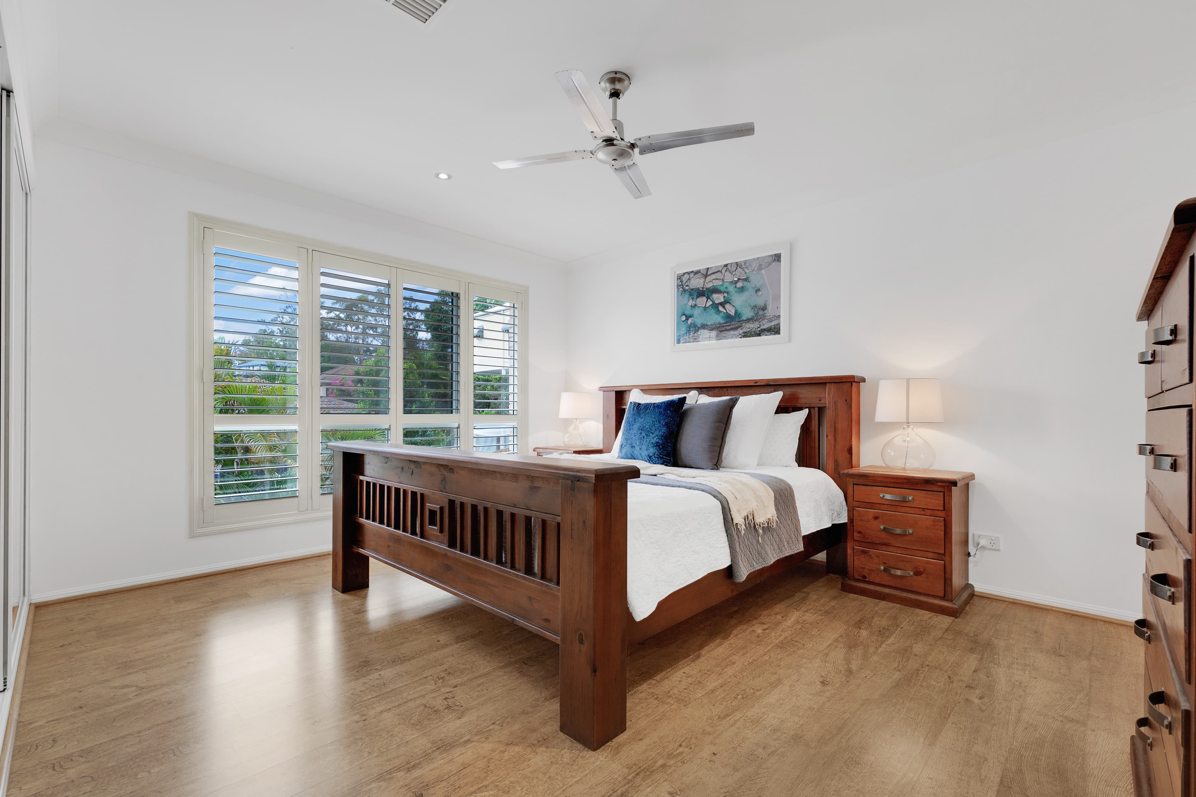26 Parkway Place, Kenmore - Thumbnail 5