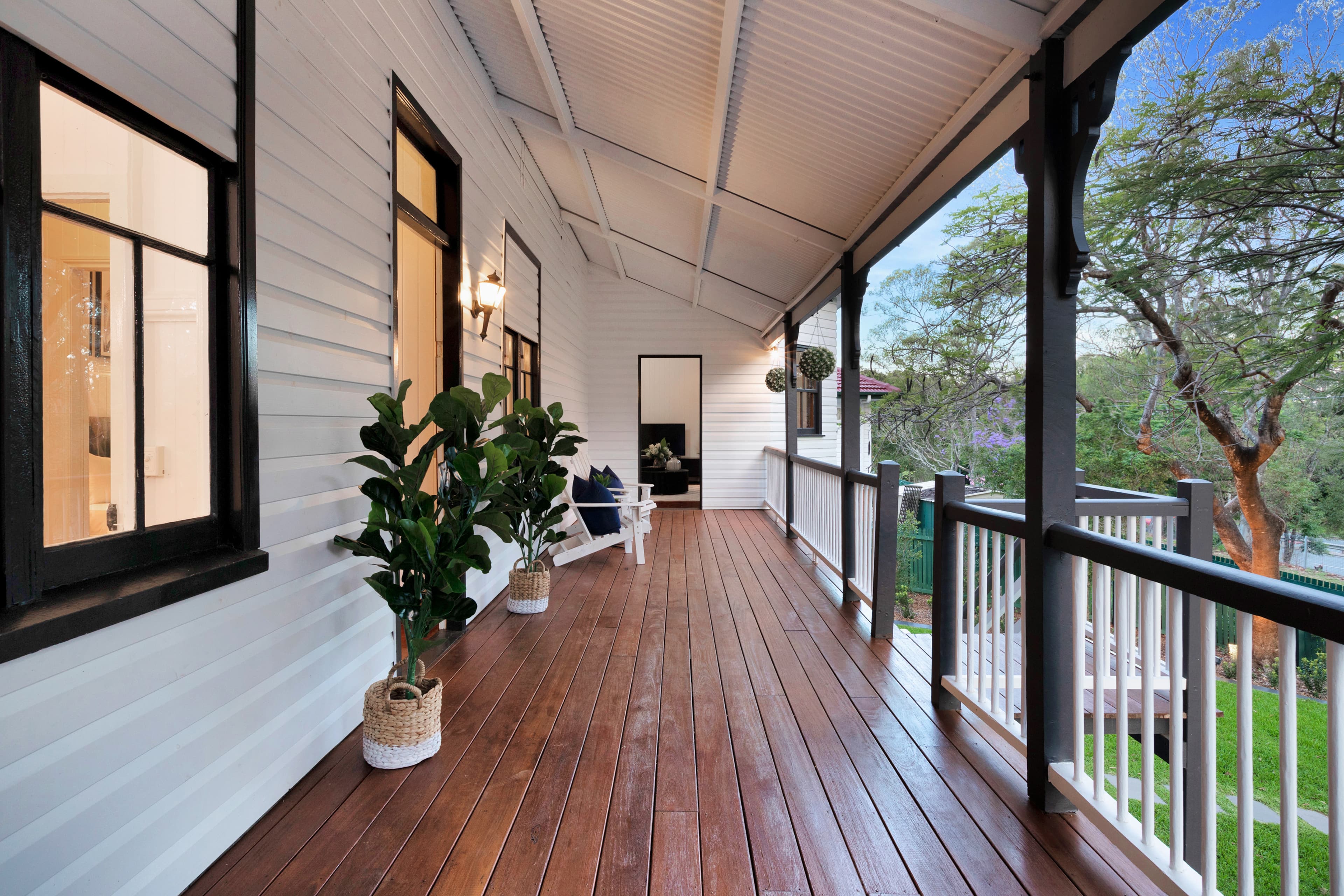 8 Ootana Street, Chapel Hill - Thumbnail 2
