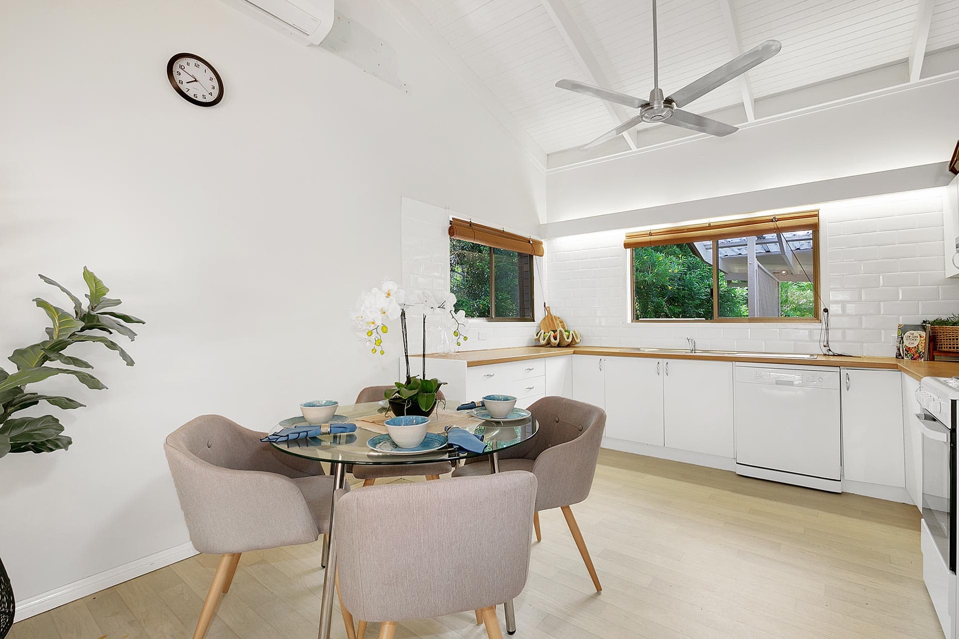 10 Narnoo Street, Chapel Hill - Thumbnail 4