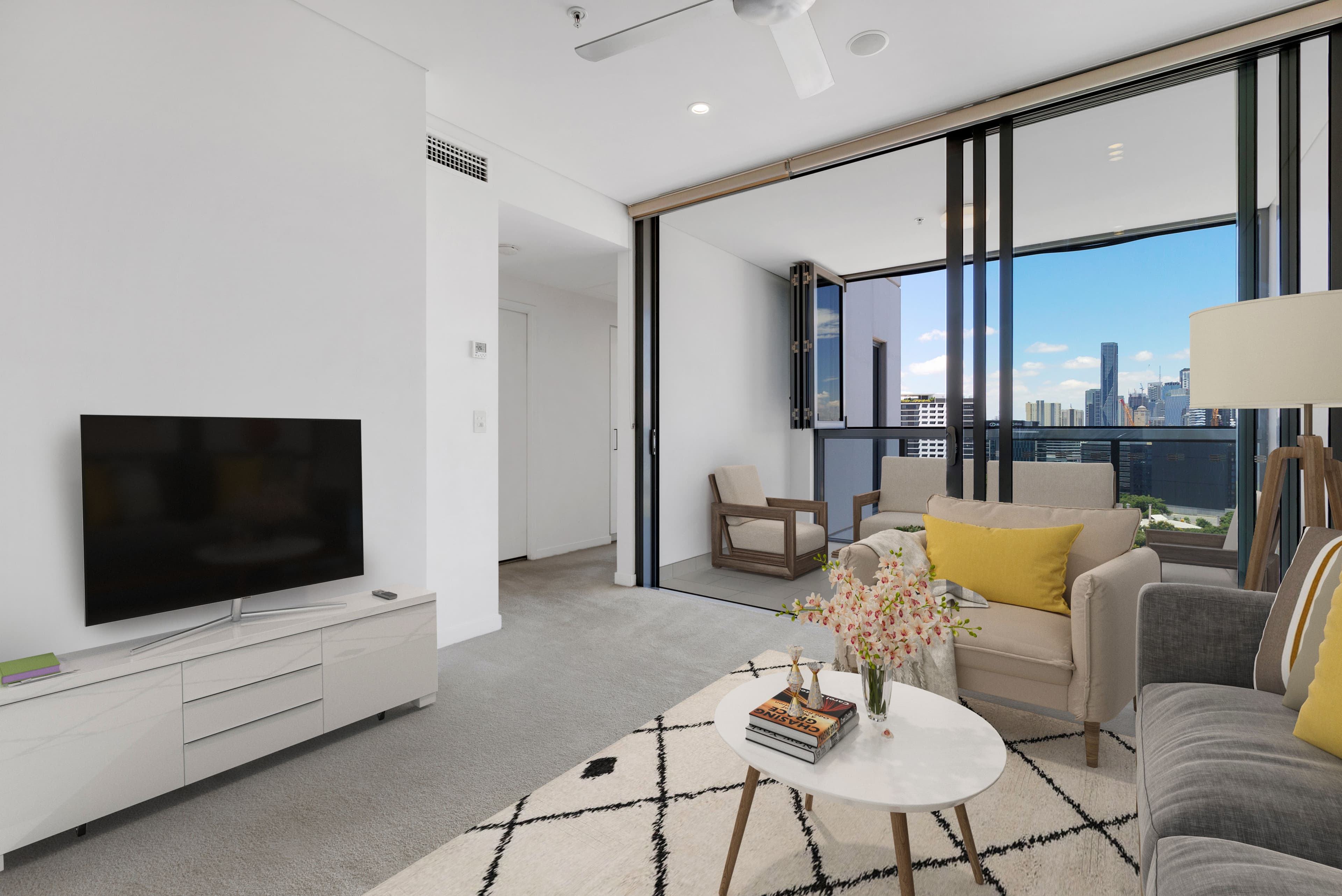 1111/16 Hamilton Pla..., Bowen Hills - Image 1