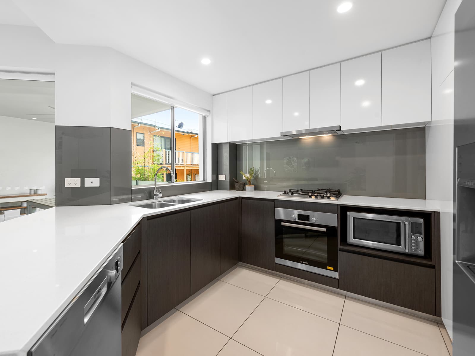 12/12 Montrose Road, Taringa - Thumbnail 4