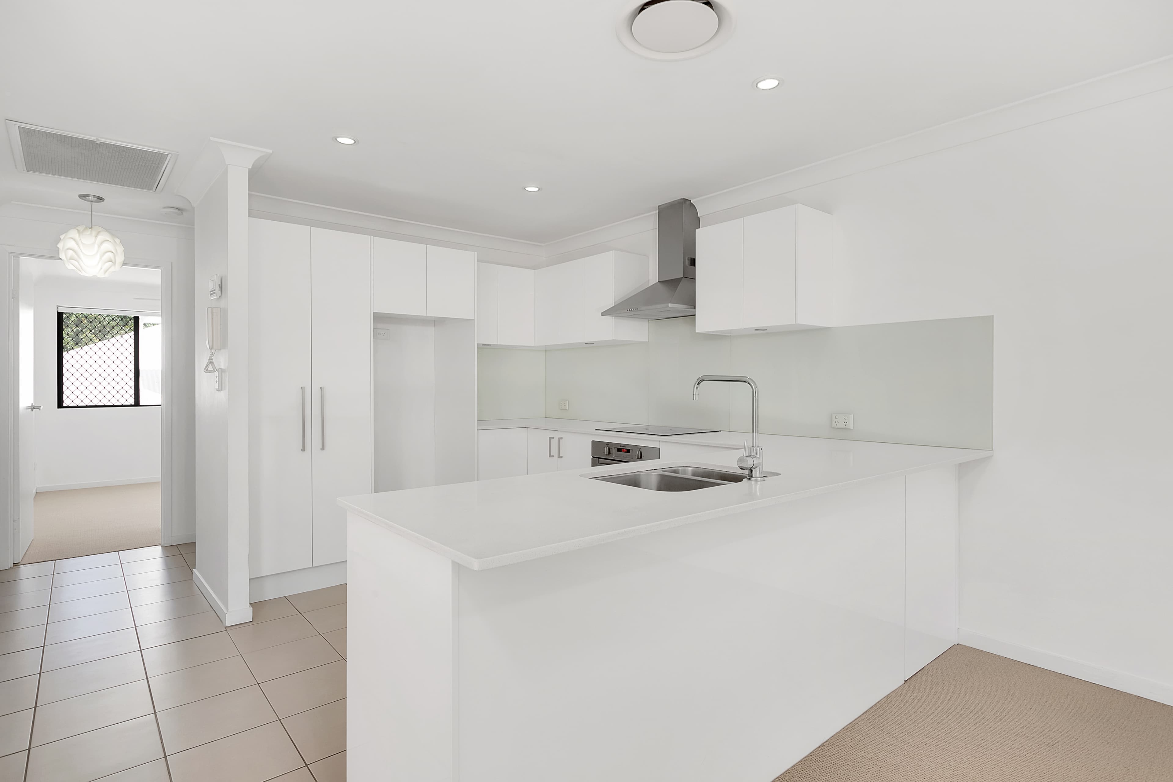 7/65 Sisley Street, St Lucia - Thumbnail 3