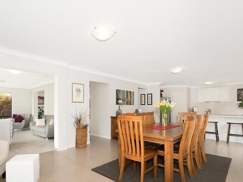 40 Grange Place, Moggill - Image 1