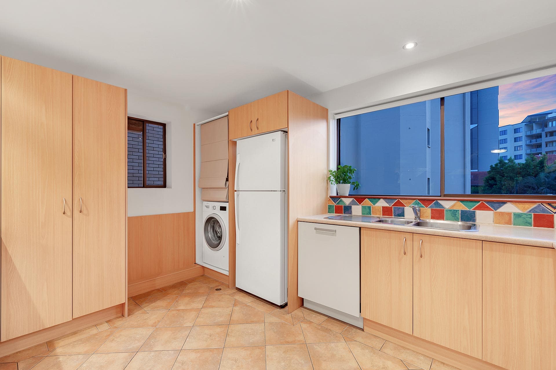 19/12 Patrick Lane, Toowong - Thumbnail 8