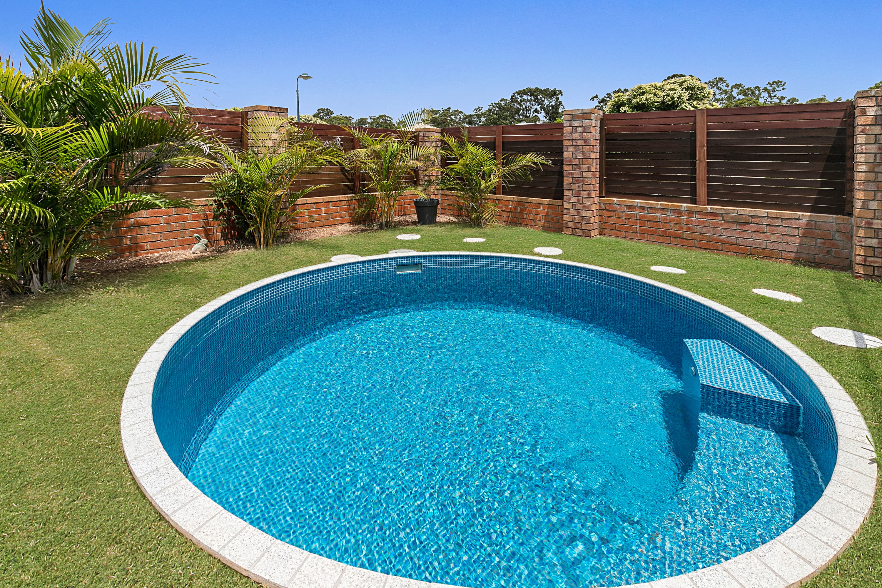 152 Beaufort Crescen..., Moggill - Thumbnail 2
