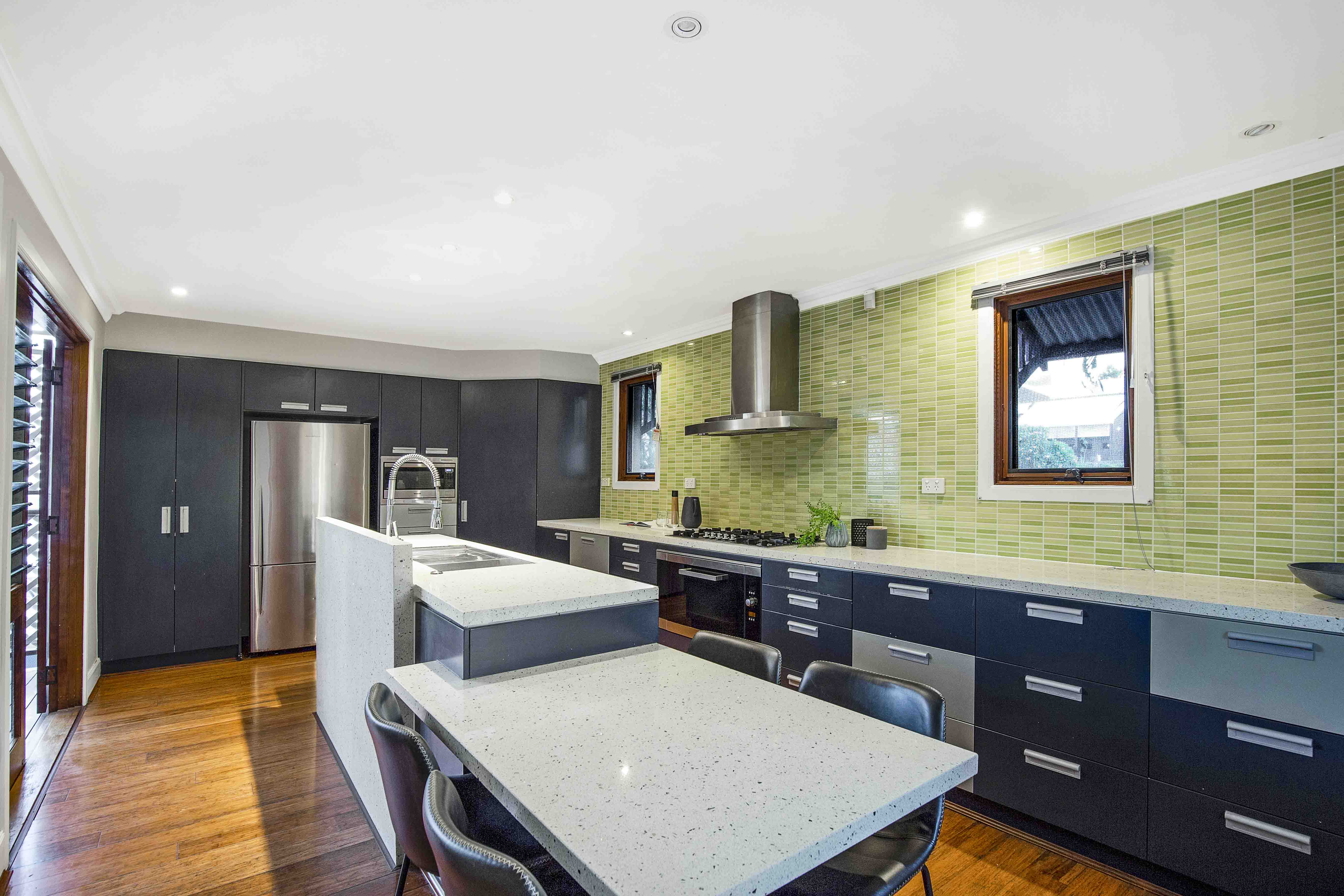 78 Isaac Street, Spring Hill - Thumbnail 3