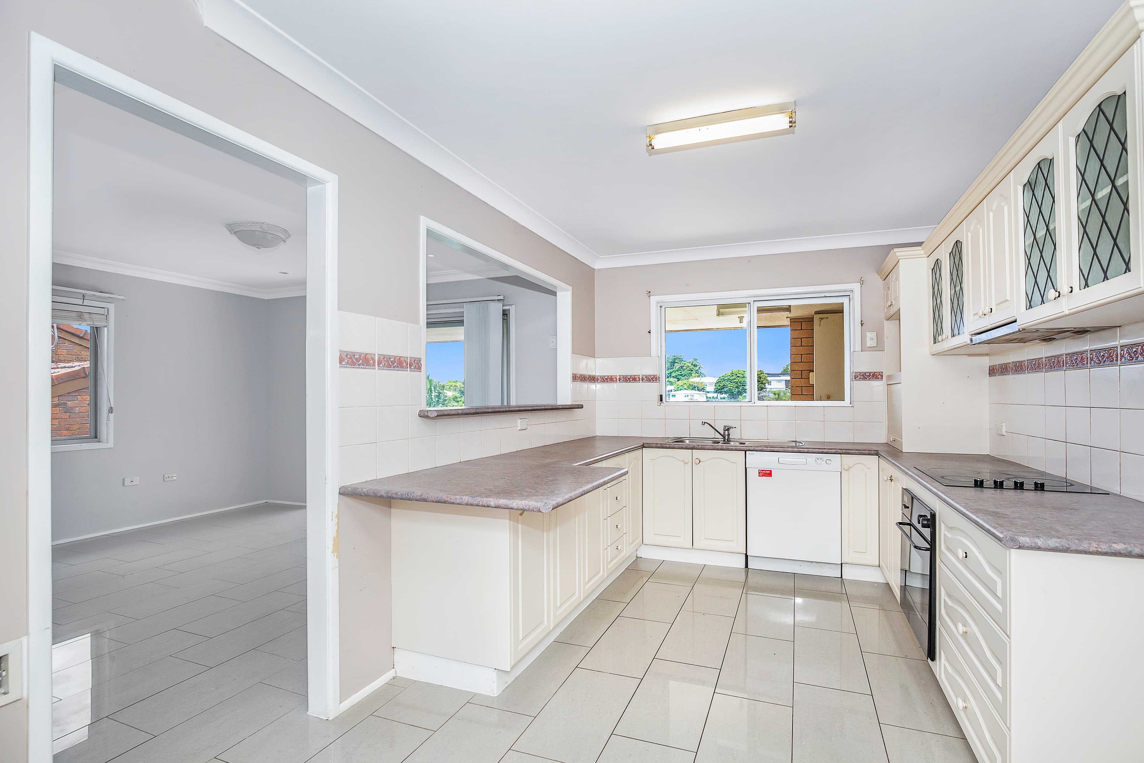 13 Dalton Street, Yeronga - Thumbnail 7