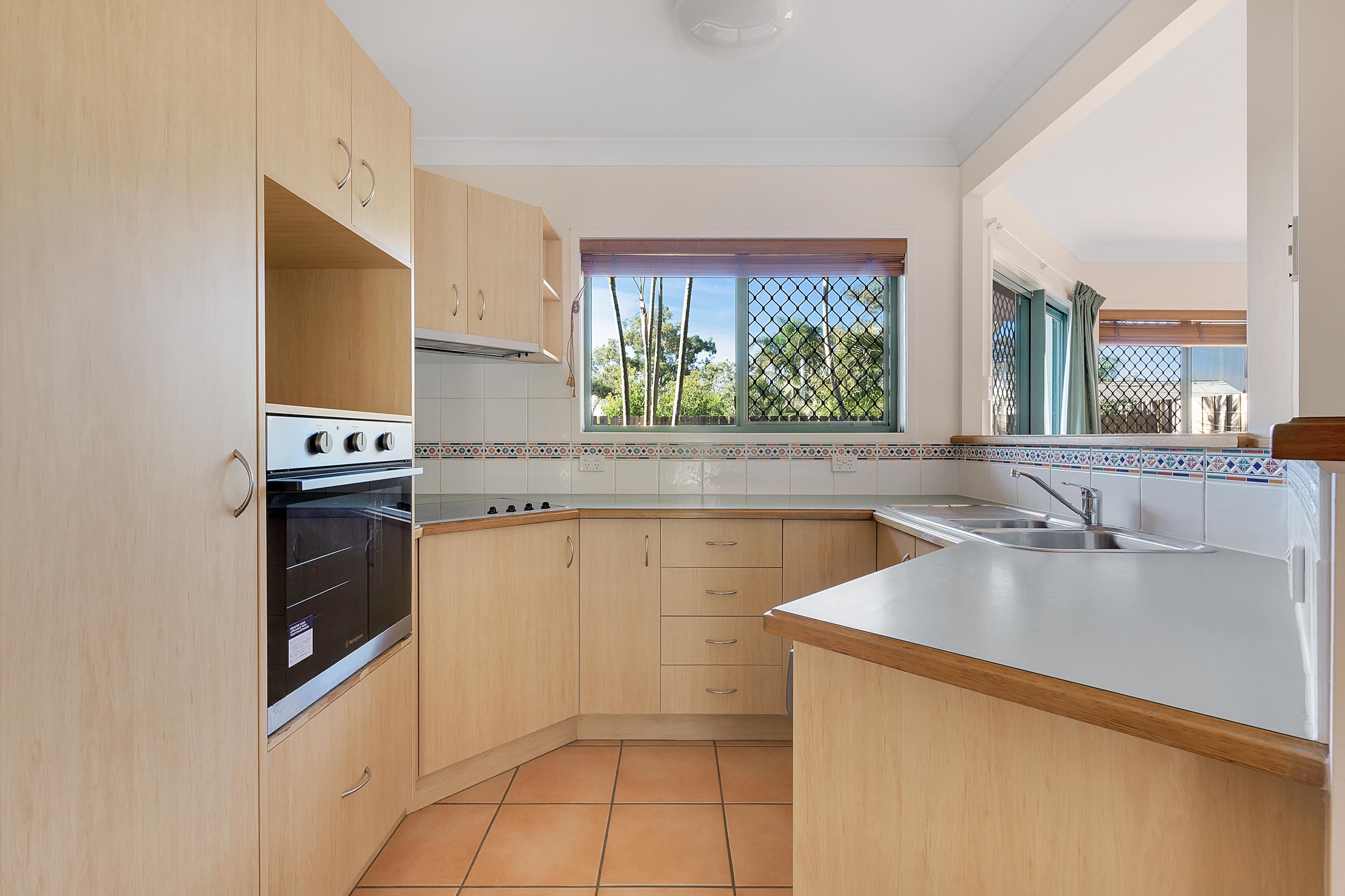 3/33 Eldon Street, Indooroopilly - Thumbnail 4