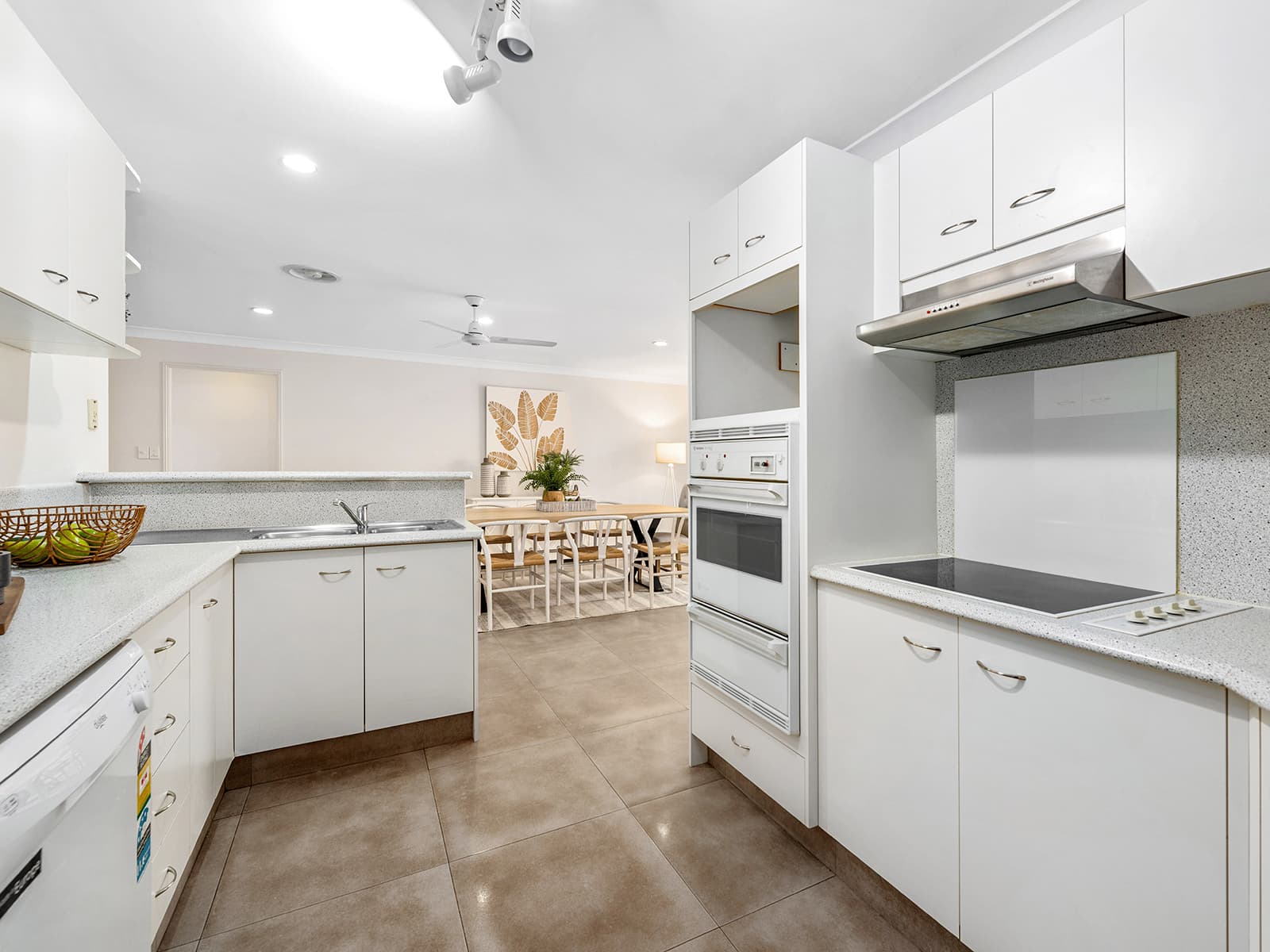 77 Drummond Street, Sinnamon Park - Thumbnail 6