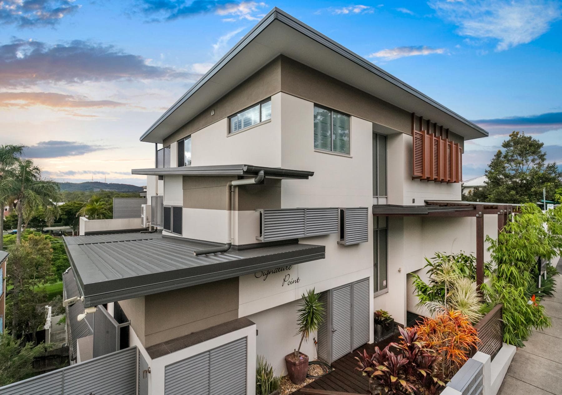 8/74 Dengate Lane, St Lucia - Thumbnail 3