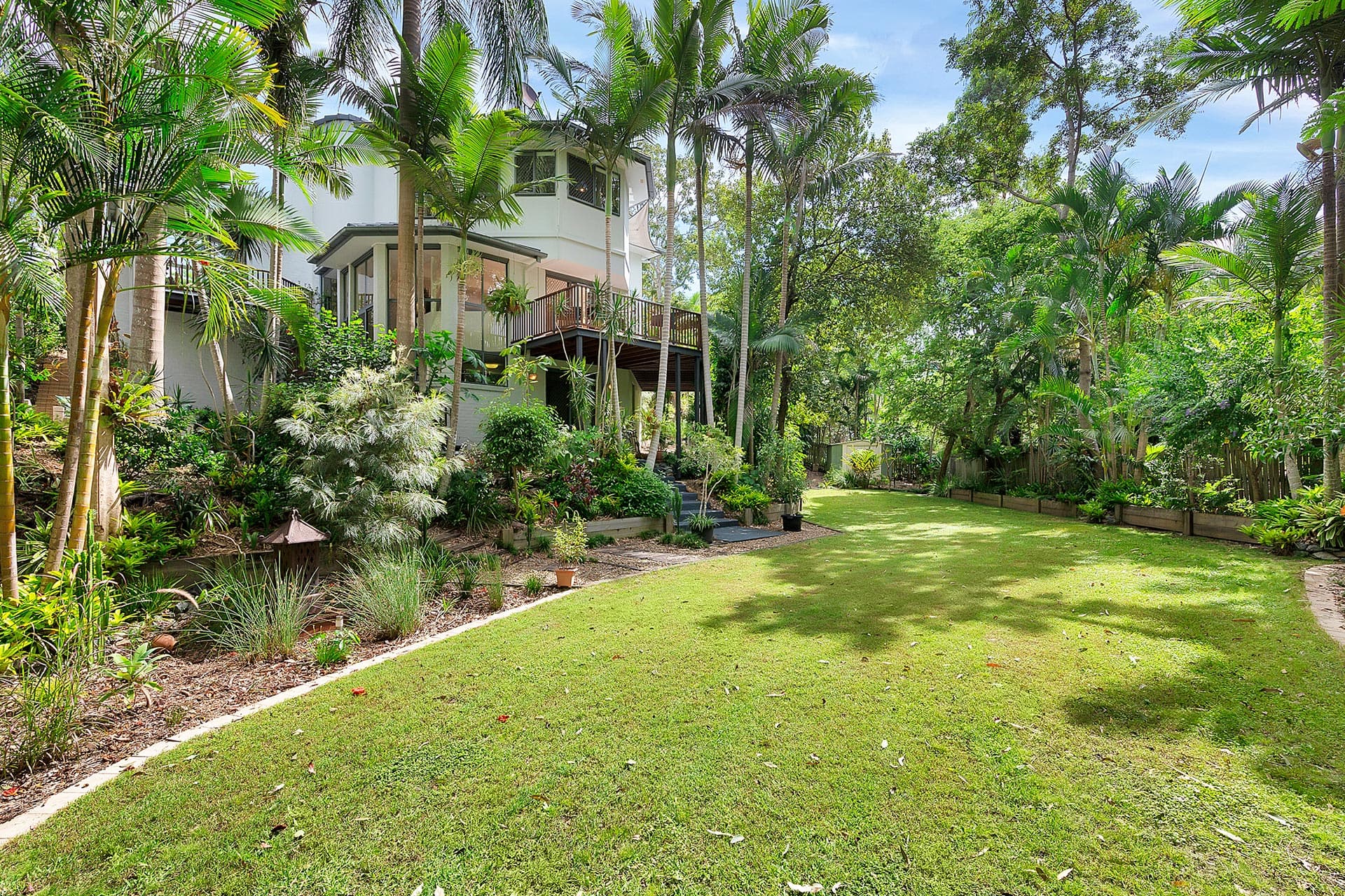 28 Sherborne Place, Chapel Hill - Image 1