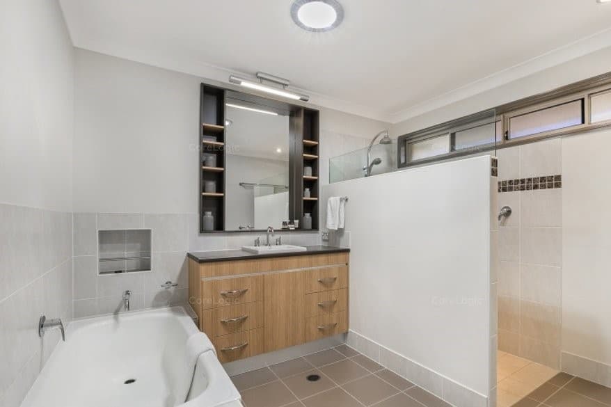 3 Courtney Place, Moggill - Thumbnail 5
