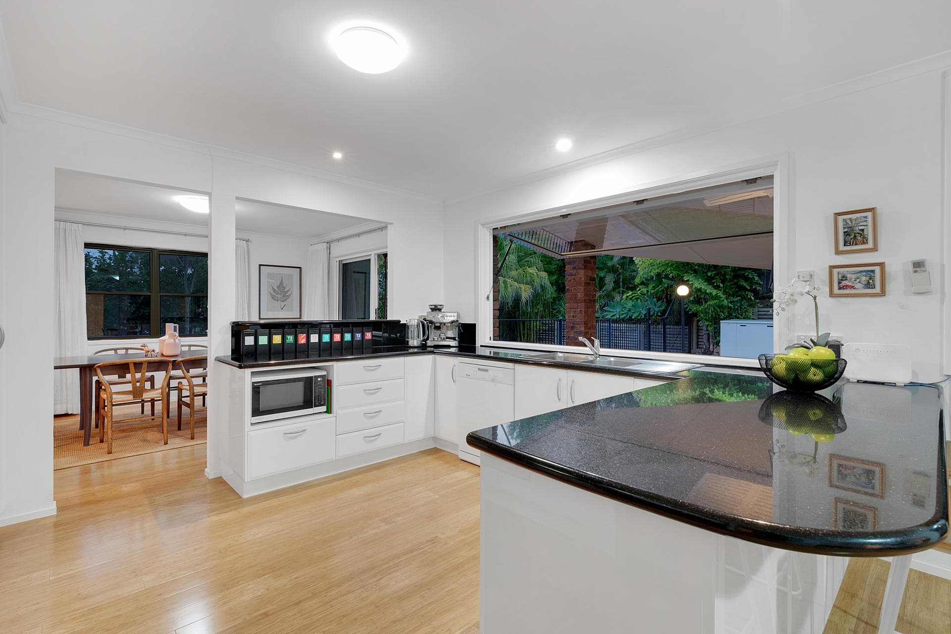 76 Carinya Street, Indooroopilly - Thumbnail 6