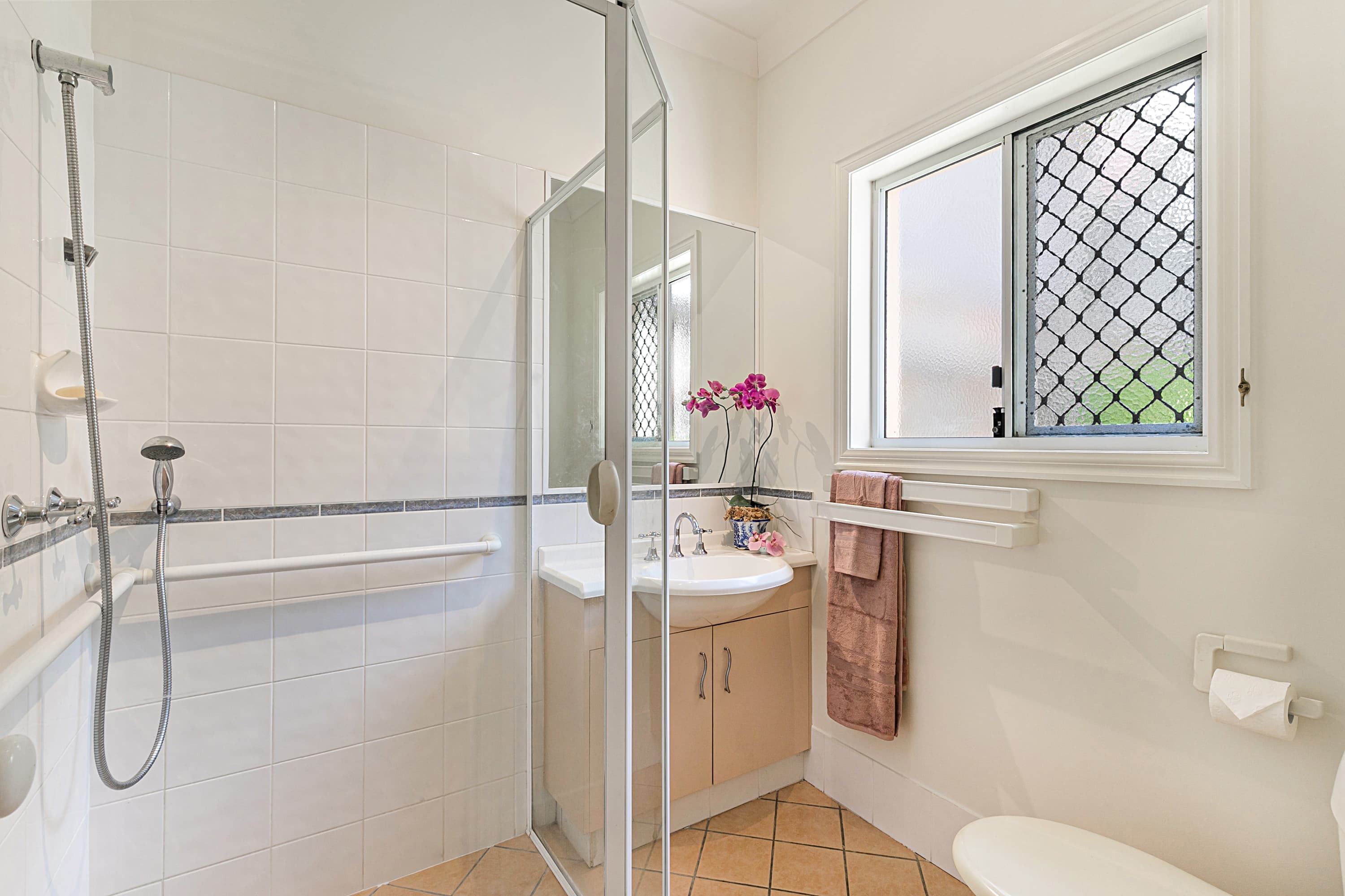 17 Blackwood Street, Sherwood - Thumbnail 8