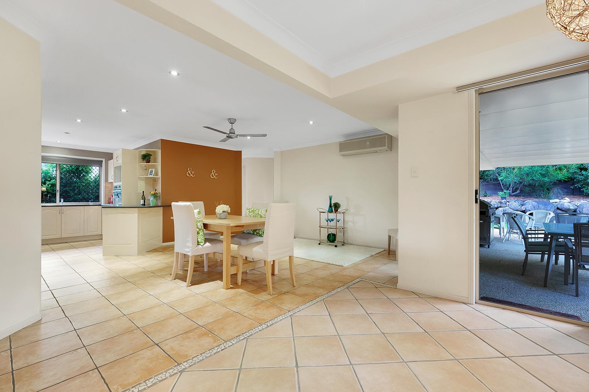 91 McPherson Road, Sinnamon Park - Thumbnail 3