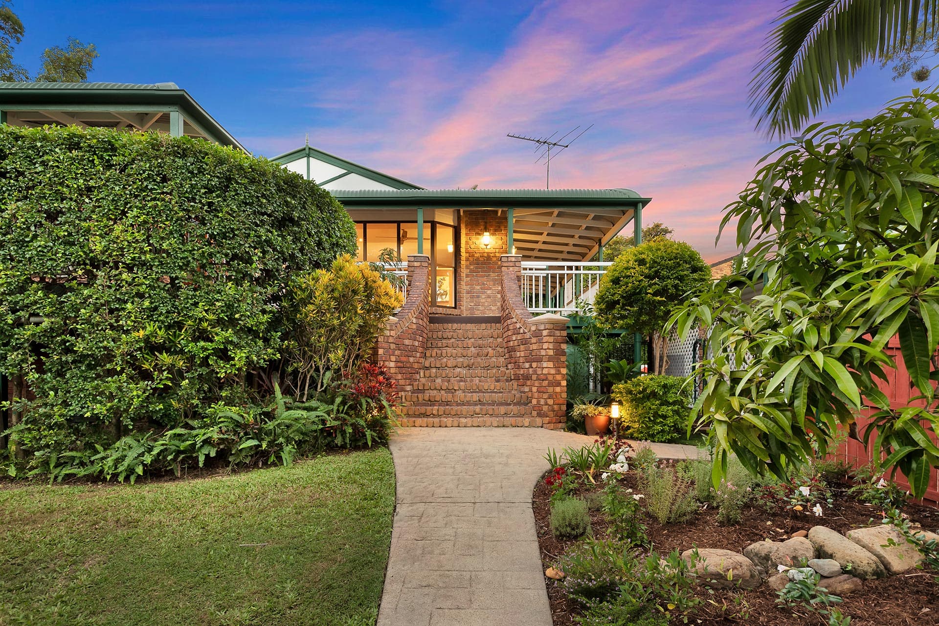 11 Nankoor Street, Chapel Hill - Image 1