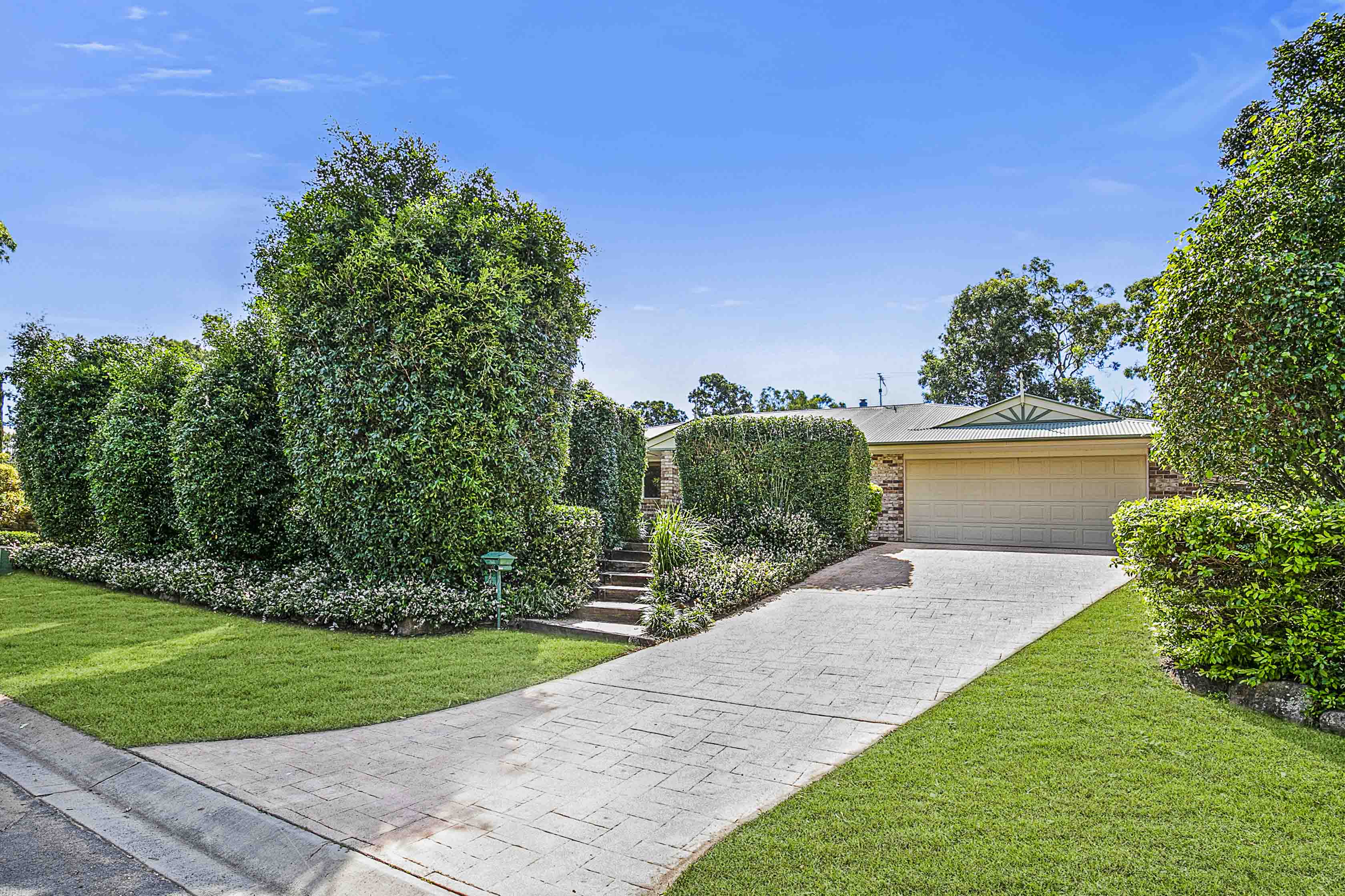 6 Bellthorpe Place, Forest Lake - Image 1