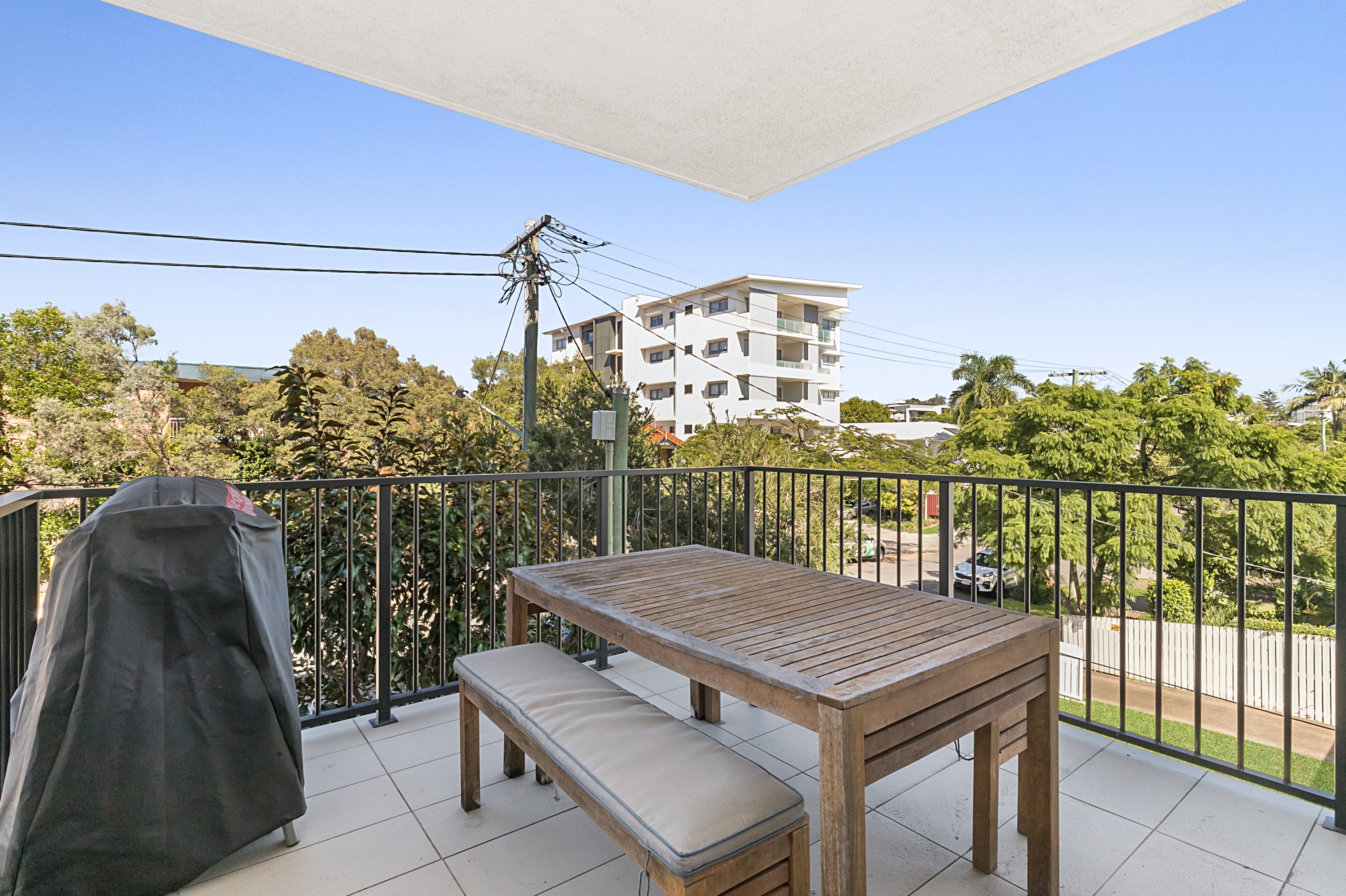 1/56 Hood Street, Sherwood - Image 1