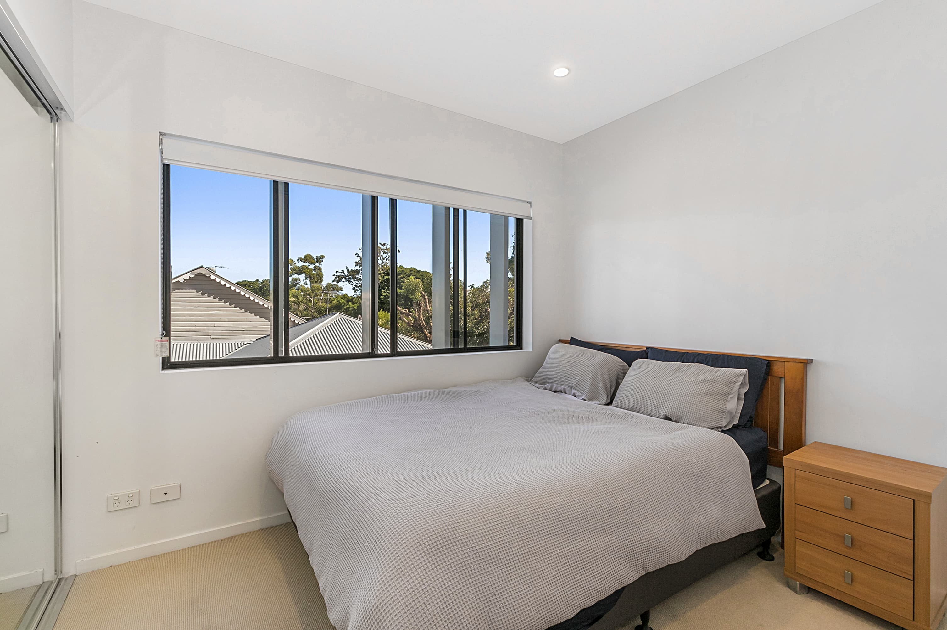 1/56 Hood Street, Sherwood - Thumbnail 4