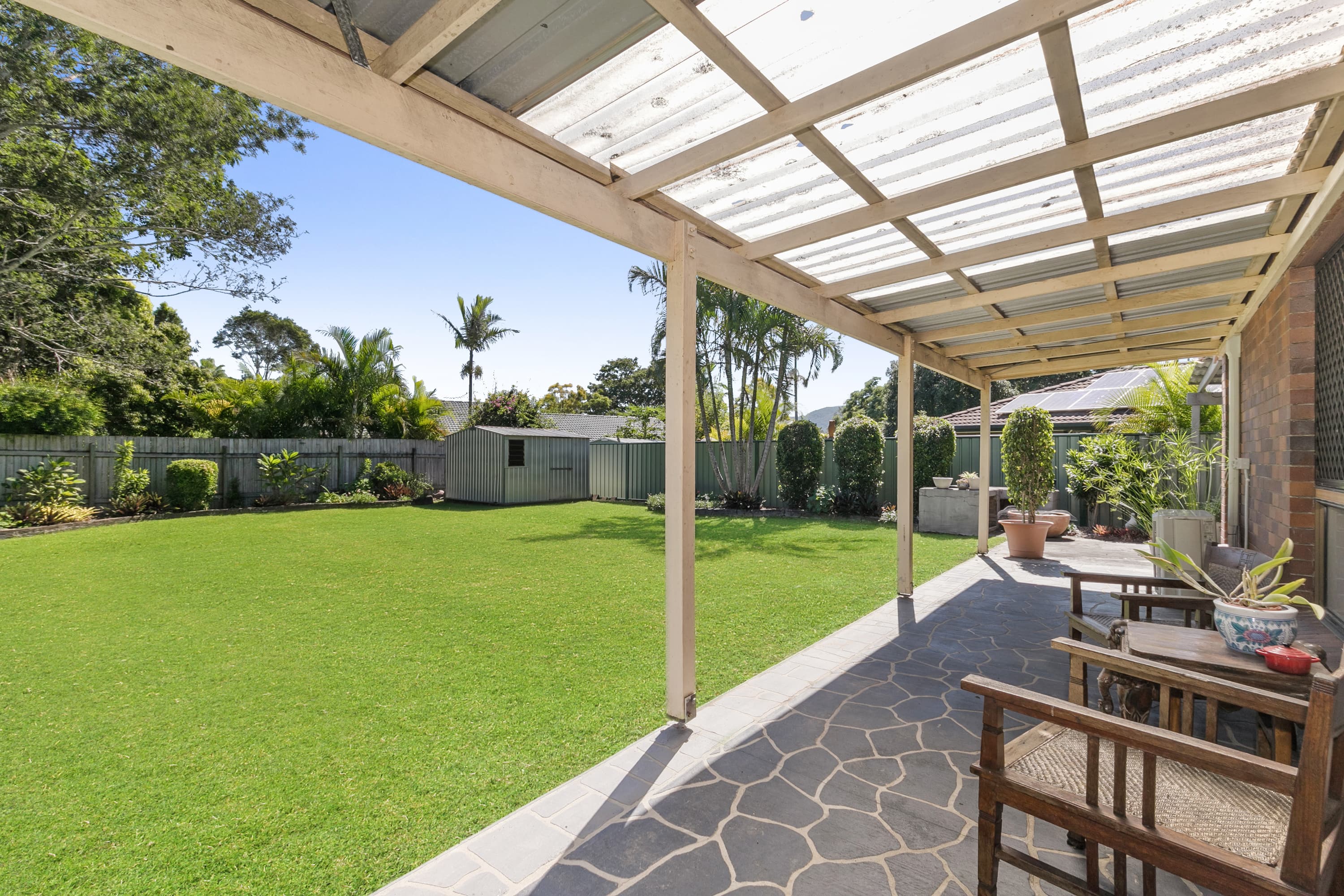 8 Nalya Crescent, Karana Downs - Image 1