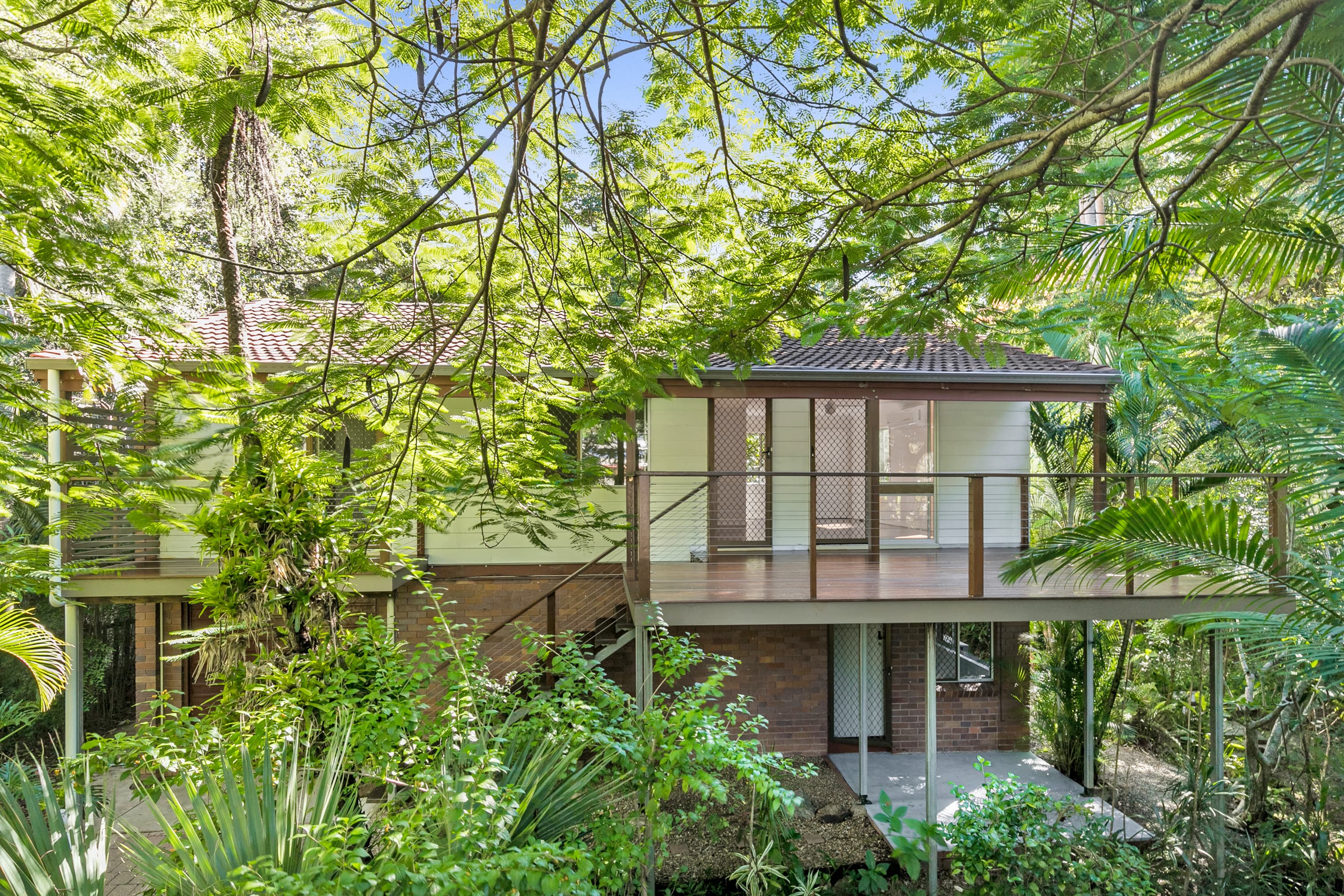 12 Brinkworth Place, Indooroopilly - Image 1