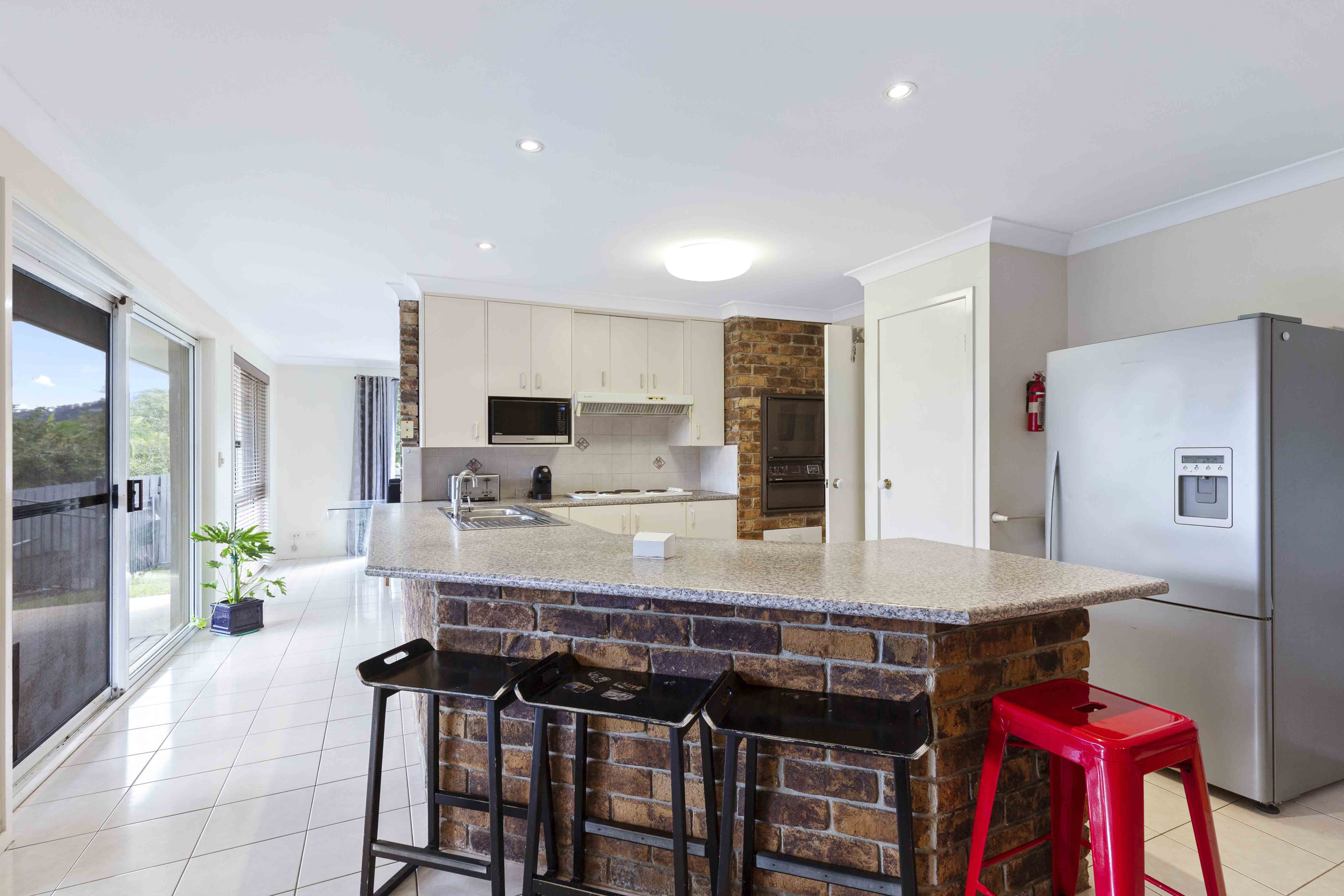 1 Brookvale Close, Kenmore Hills - Thumbnail 7