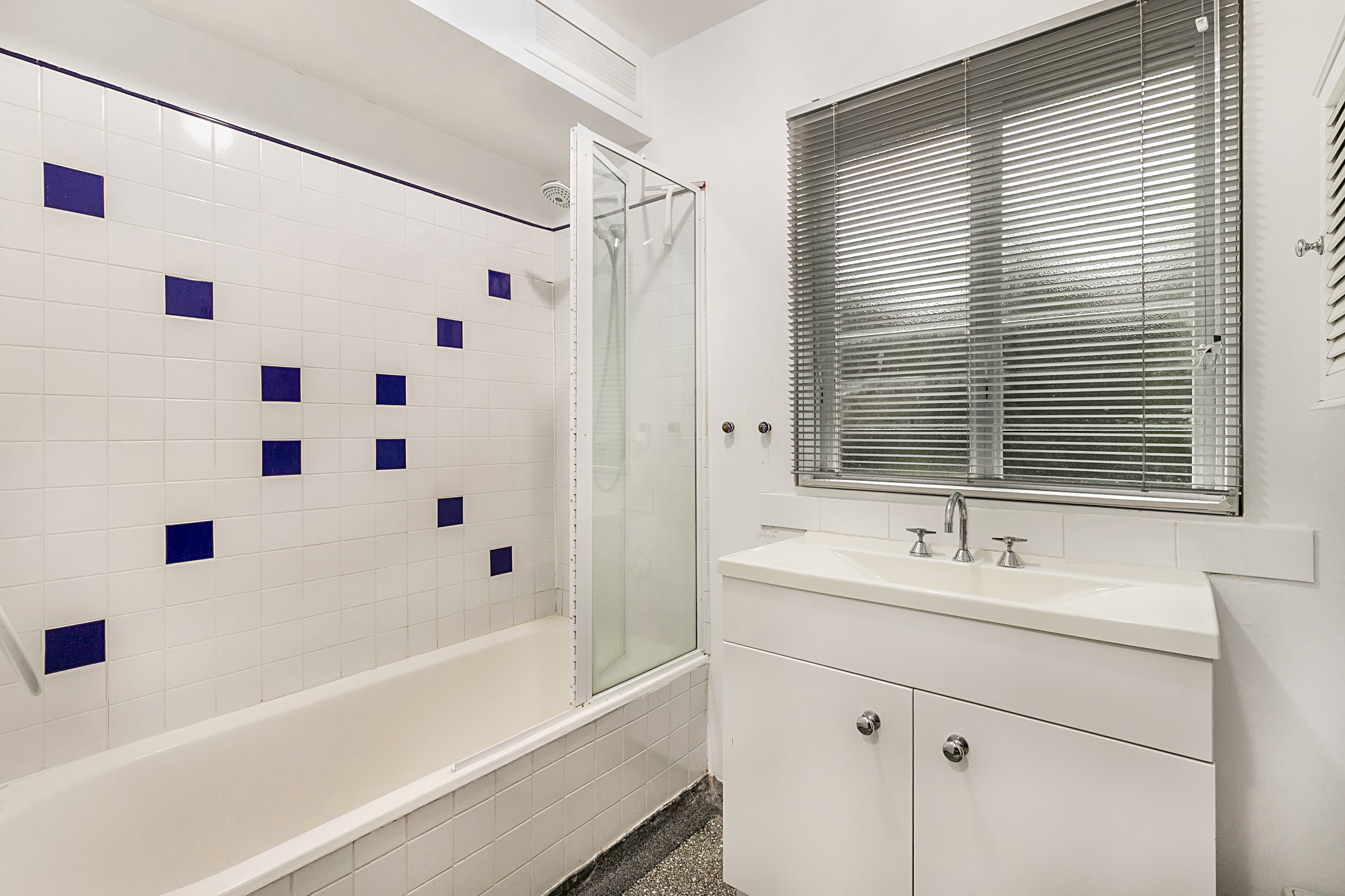 2/63 Pring Street, Hendra - Thumbnail 7