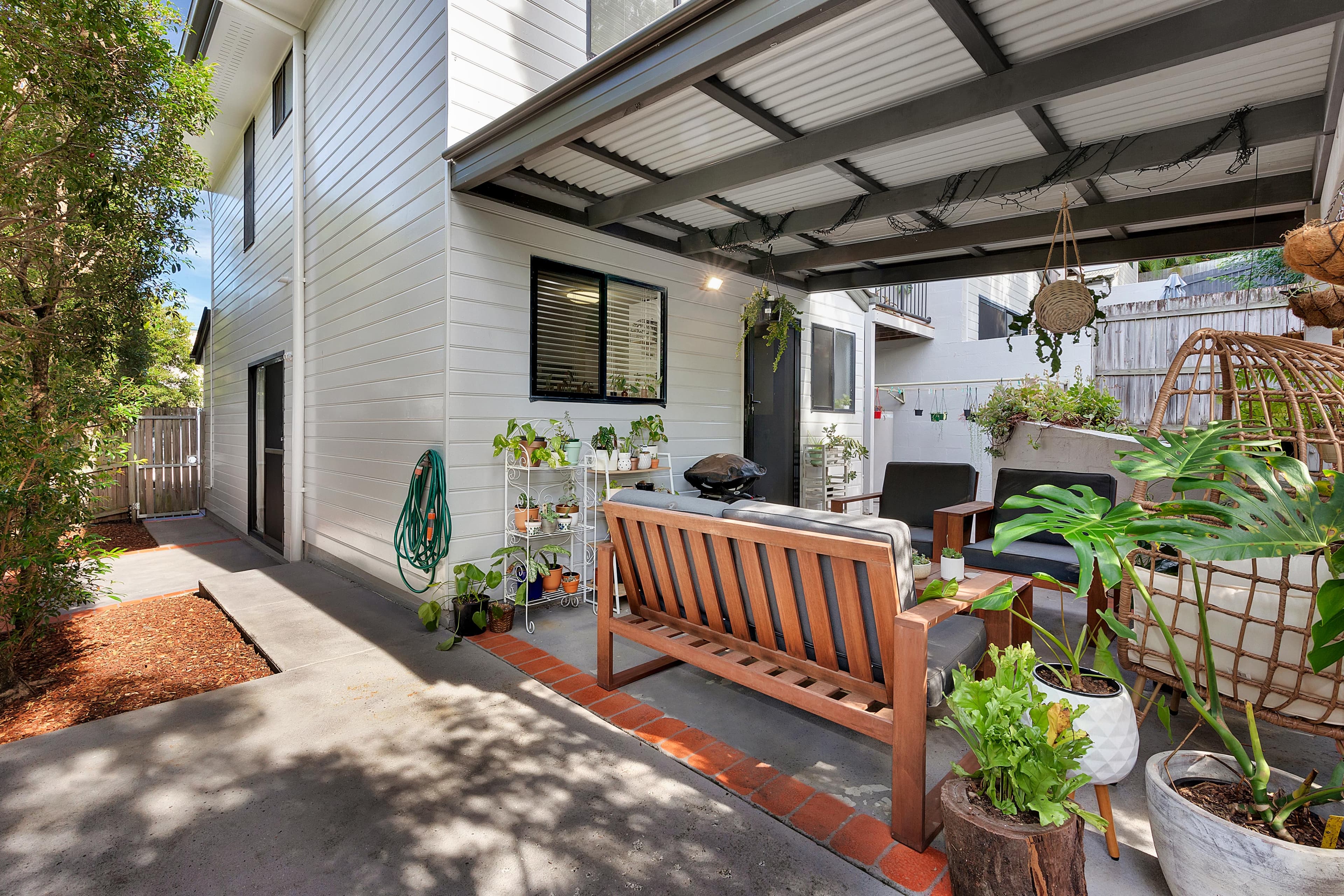 5/10 Greenlaw Street, Indooroopilly - Image 1