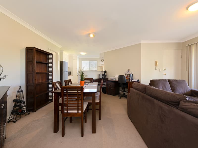 4/1 Hillsdon Road, Taringa - Thumbnail 3