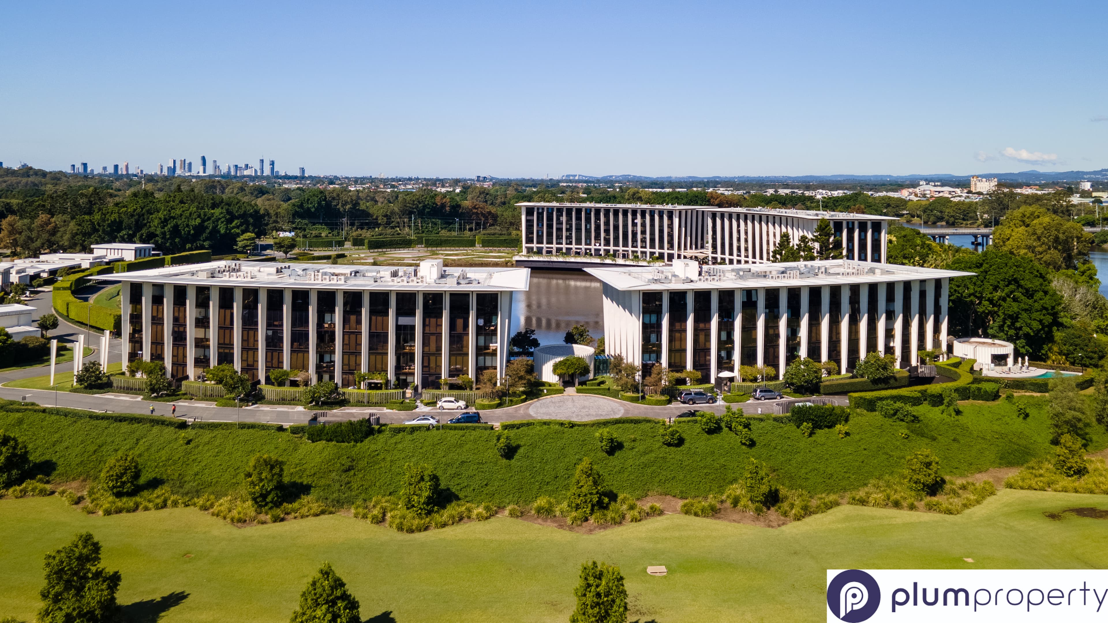 503/1 Marina Drive, Benowa - Thumbnail 3