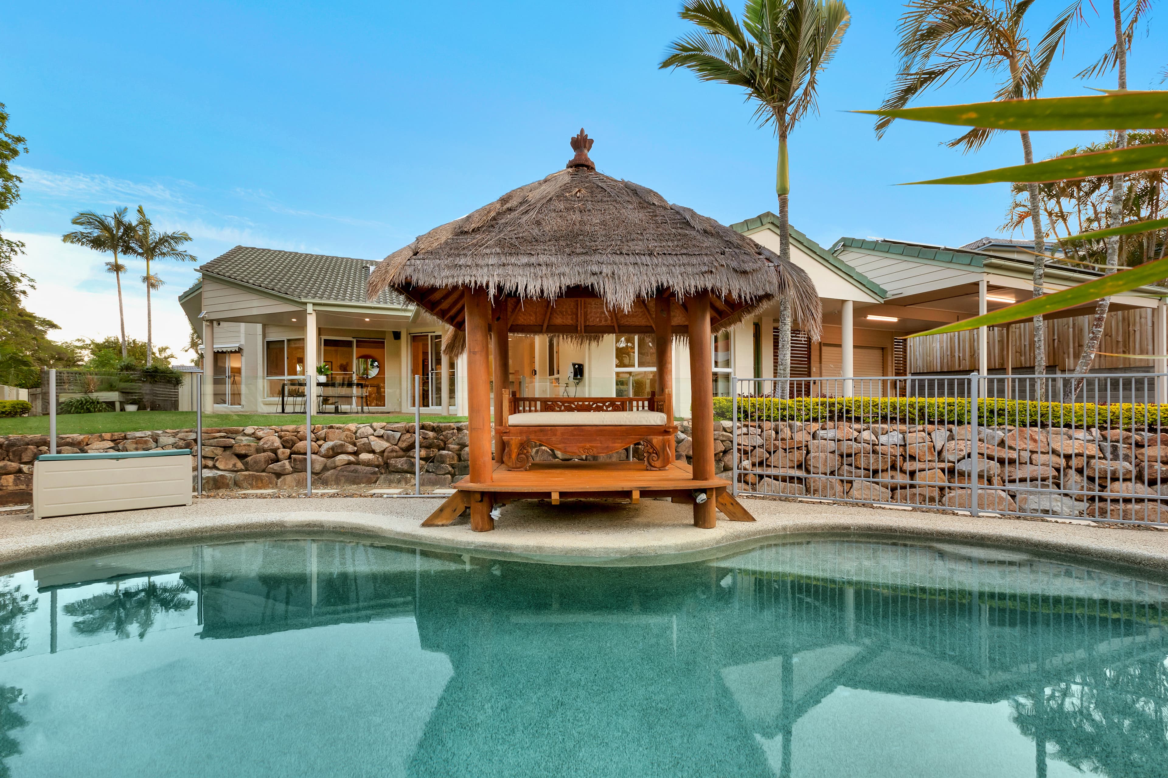 2 Mirreh Place, Chapel Hill - Image 1