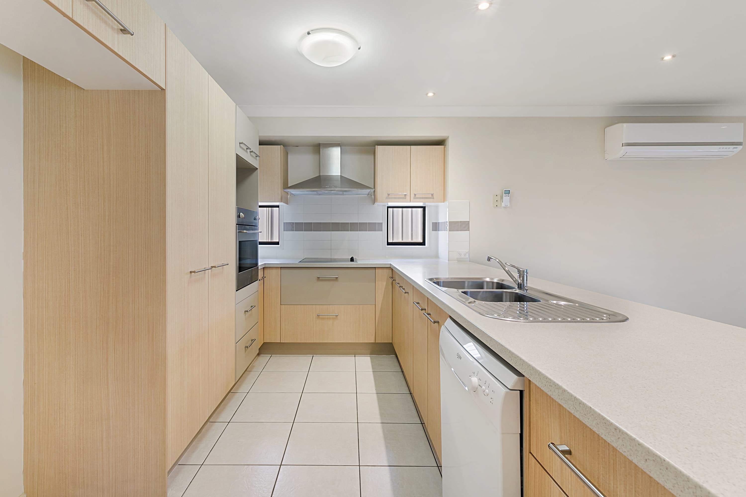 65 Joseph Avenue, Moggill - Thumbnail 2