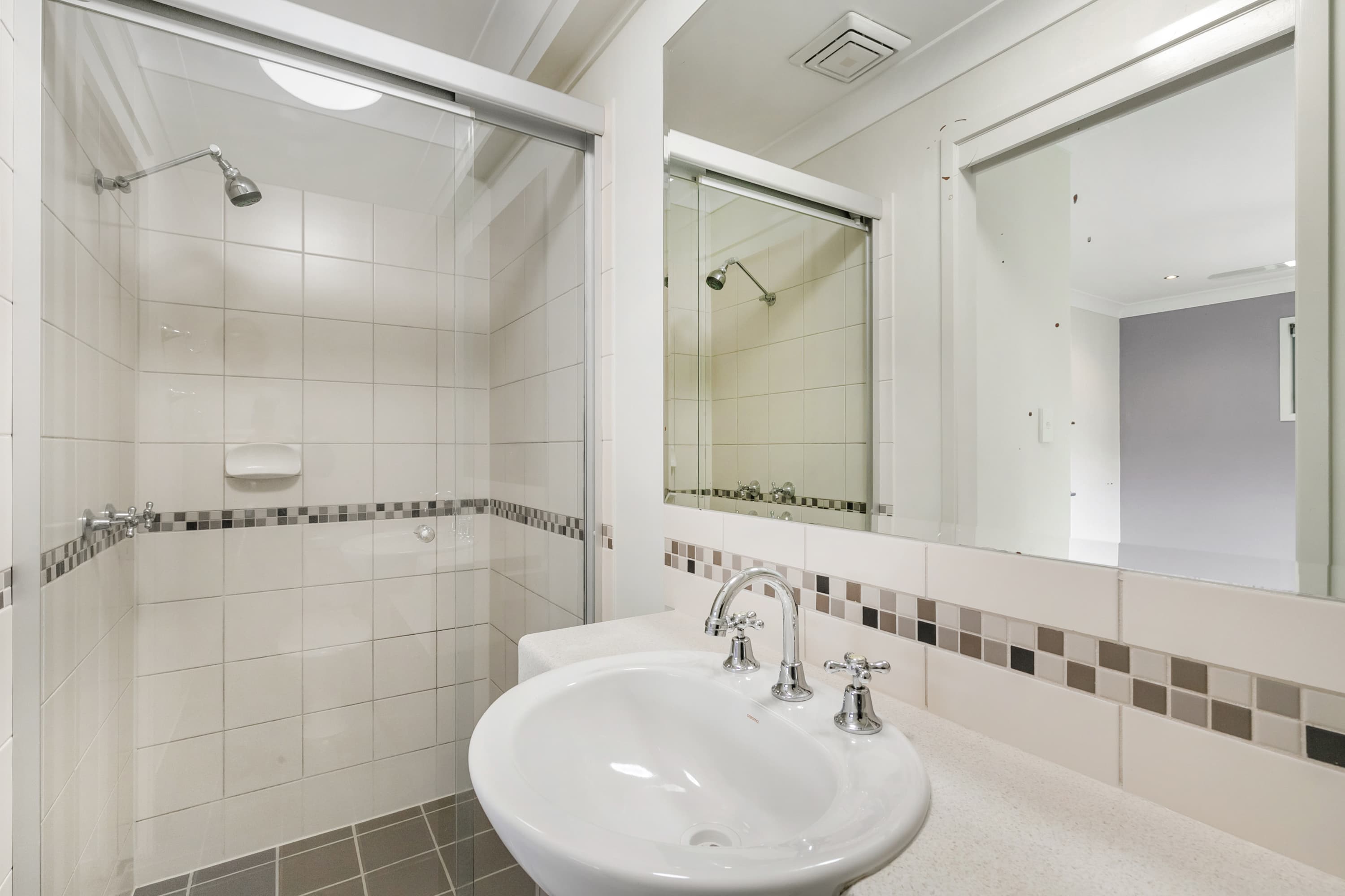 3/37 Indooroopilly R..., Taringa - Thumbnail 7