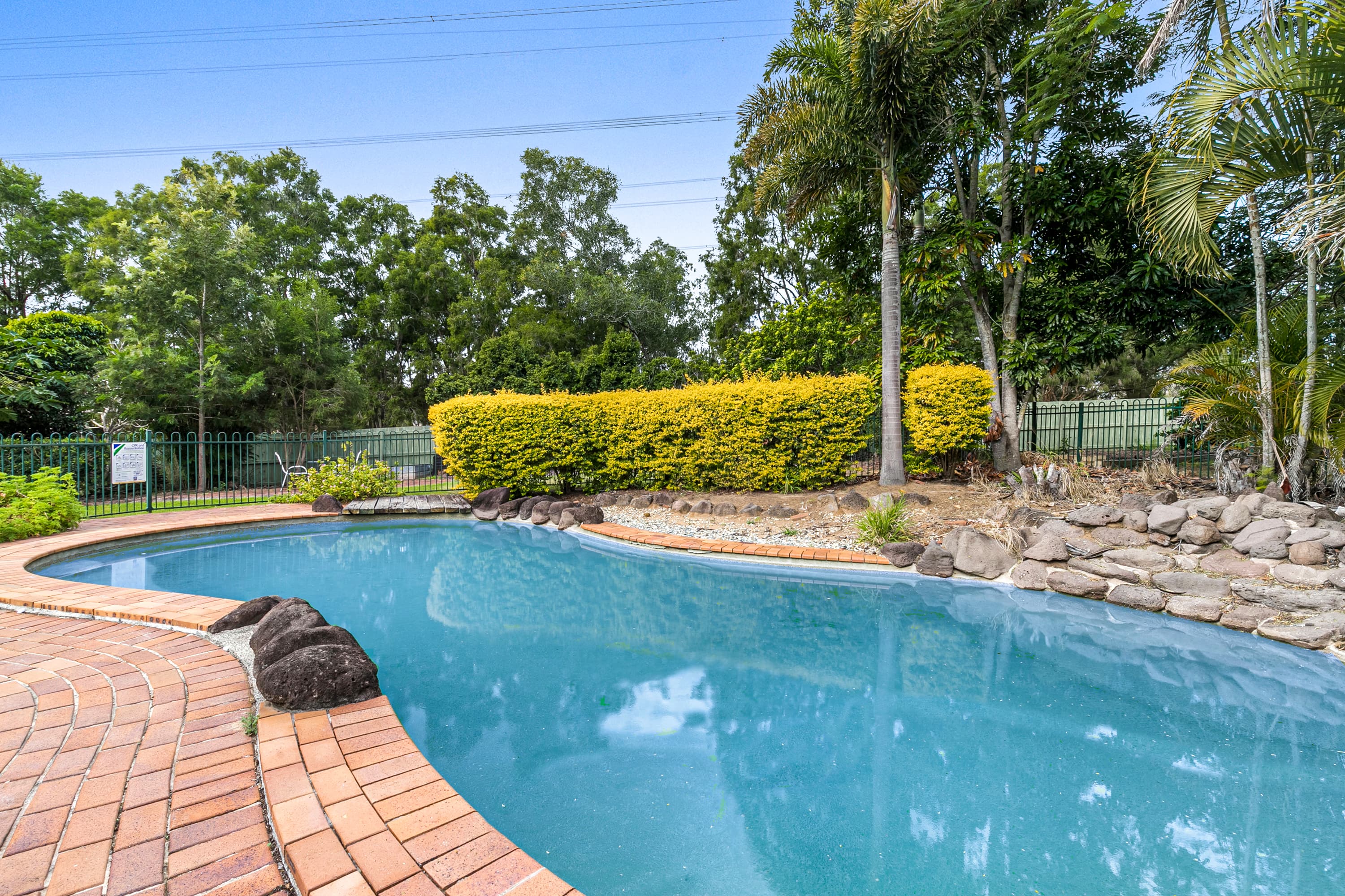 5 Whela Close, Karana Downs - Image 1