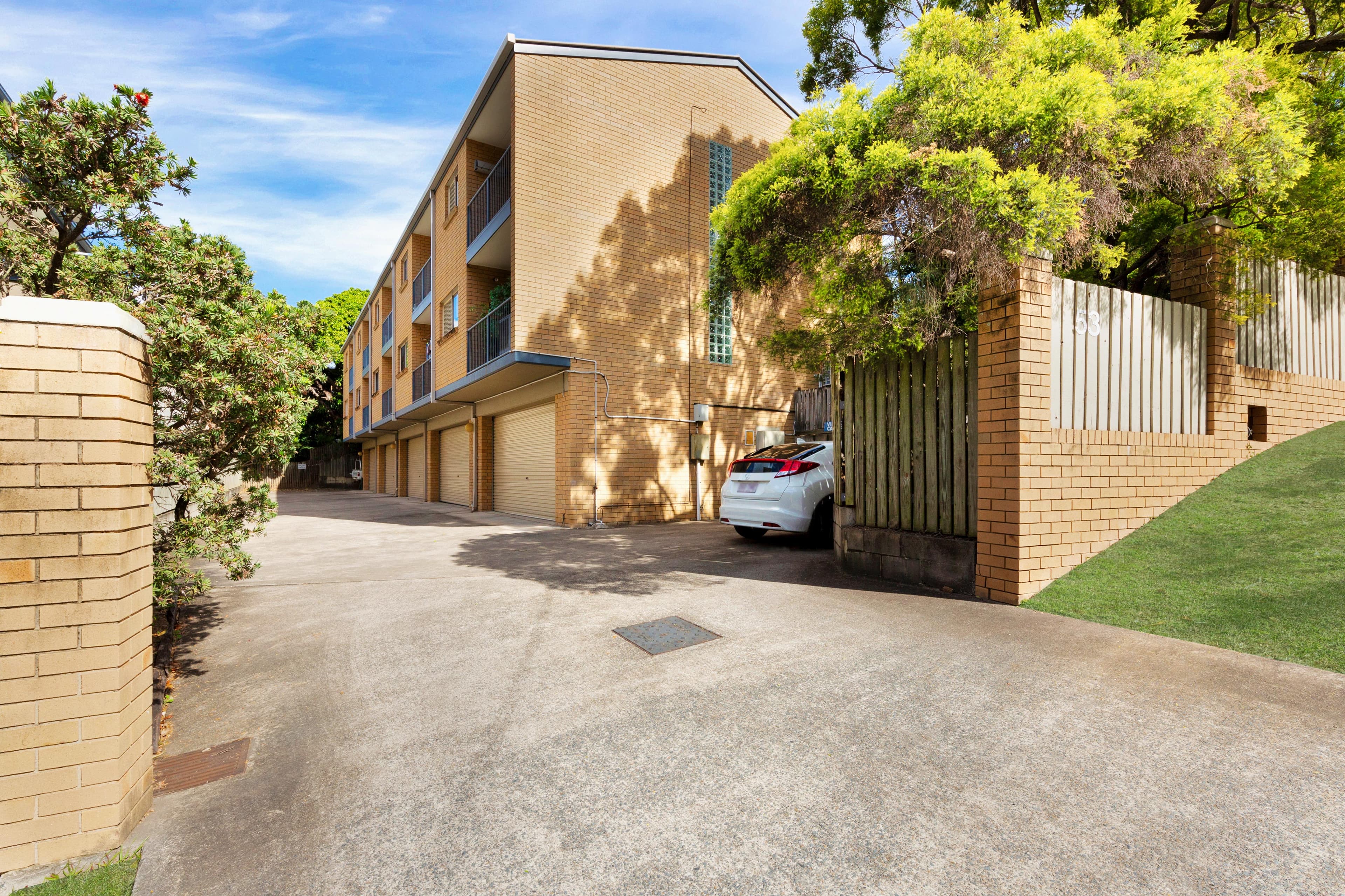 3/53 Sandford Street, St Lucia - Thumbnail 5