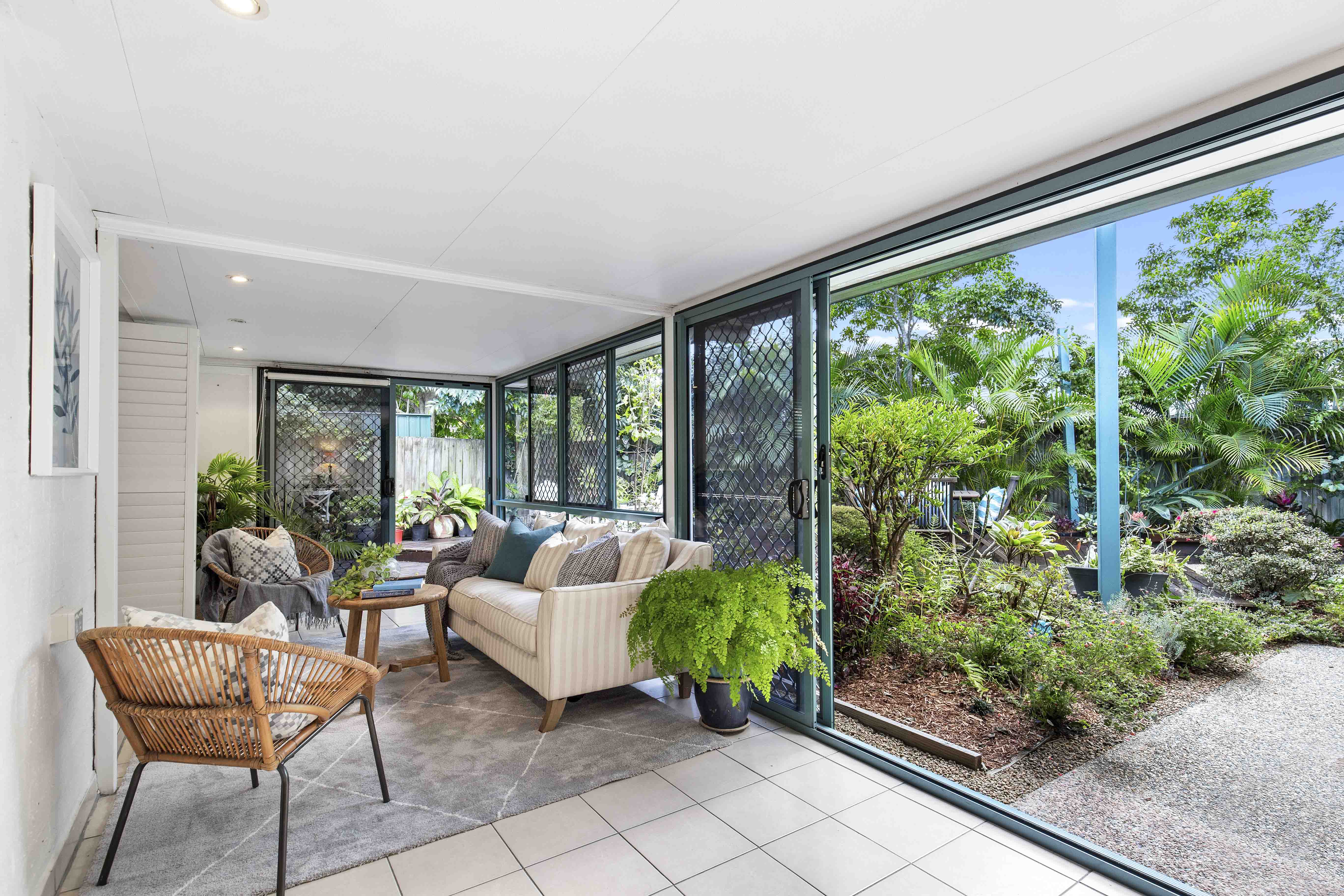 14/316 Long Street E..., Graceville - Thumbnail 3