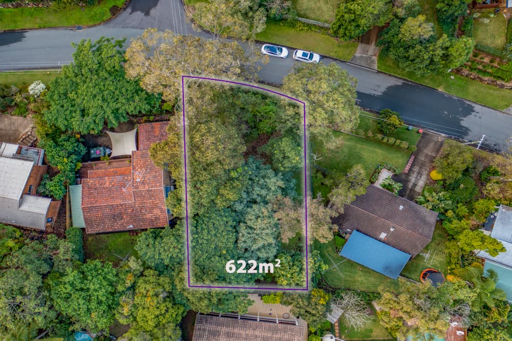 8 Struan Street, Chapel Hill - Image 1
