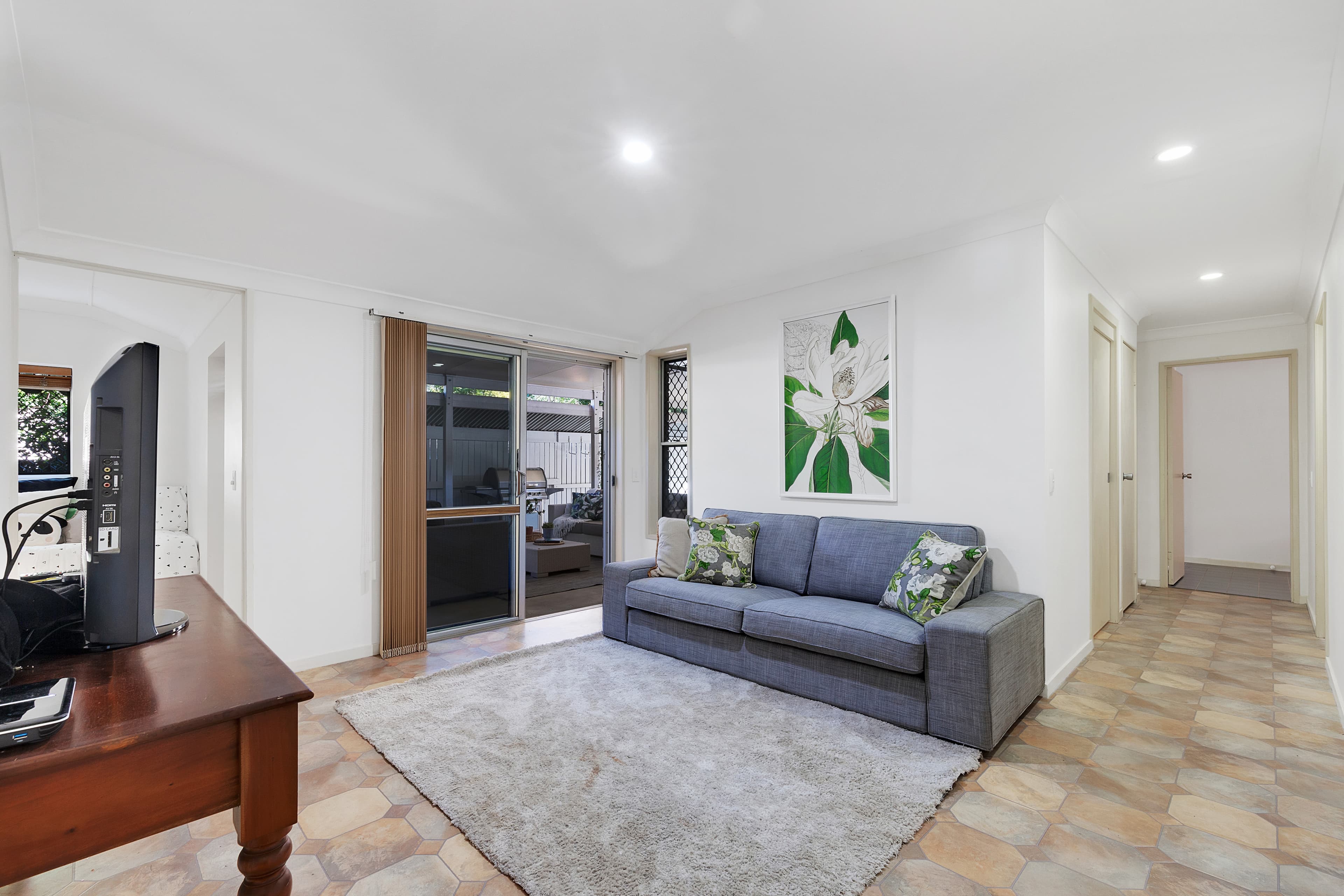 9 Lant Street, Chapel Hill - Thumbnail 5