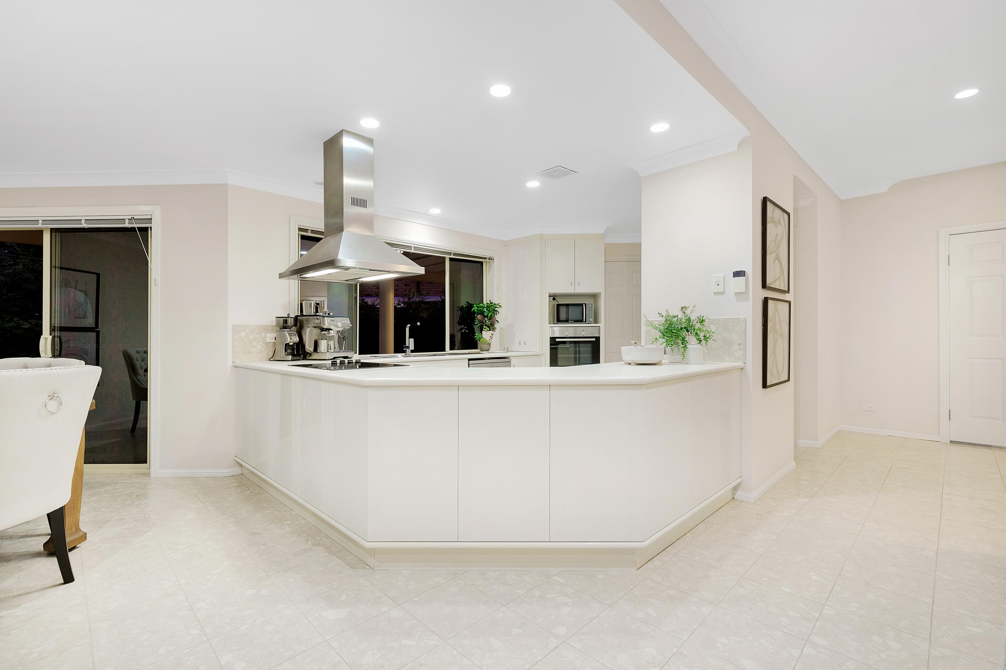 8 Mukurta Street, Chapel Hill - Thumbnail 8