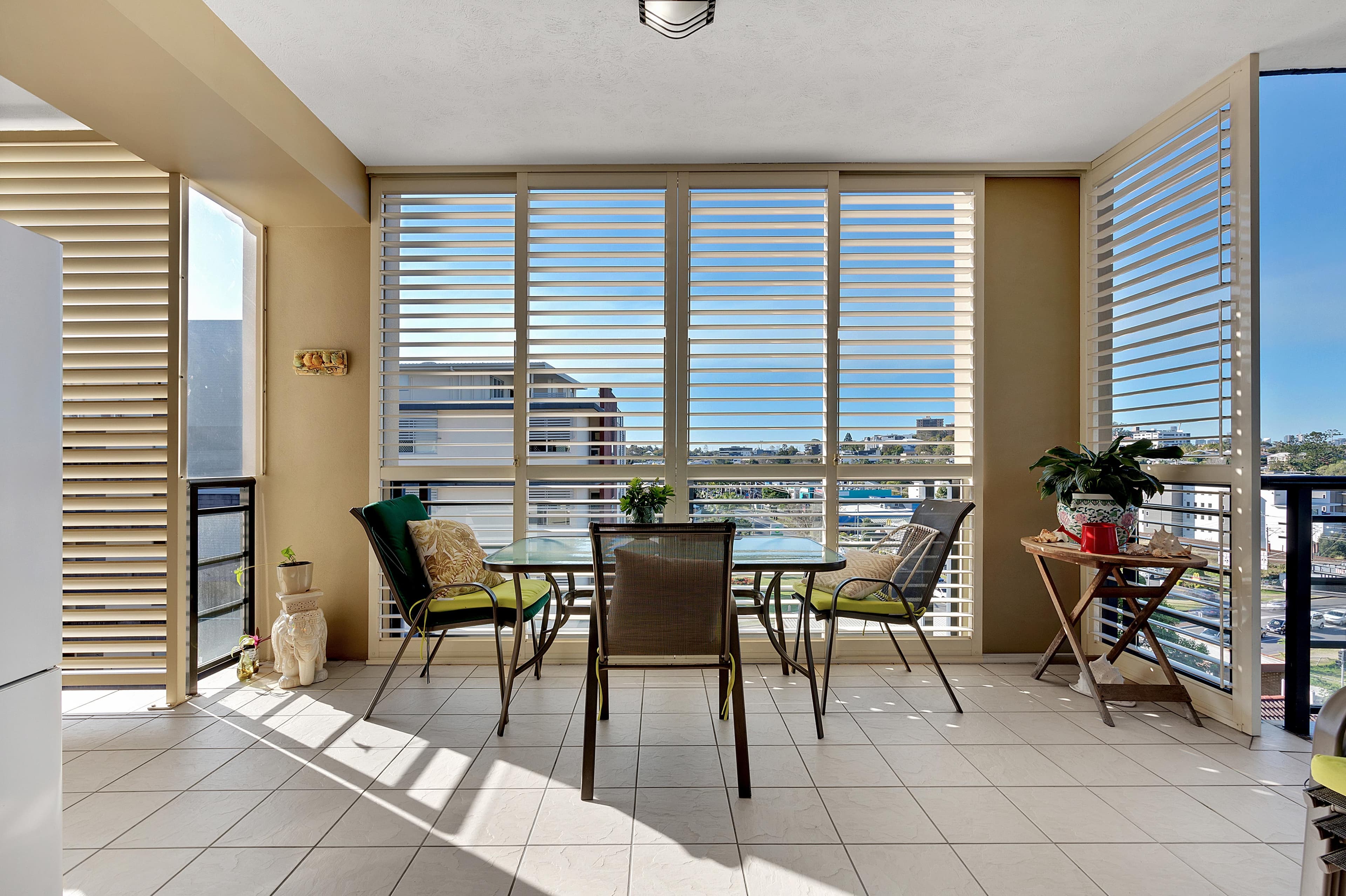 27/11 Grosvenor Road, Indooroopilly - Image 1